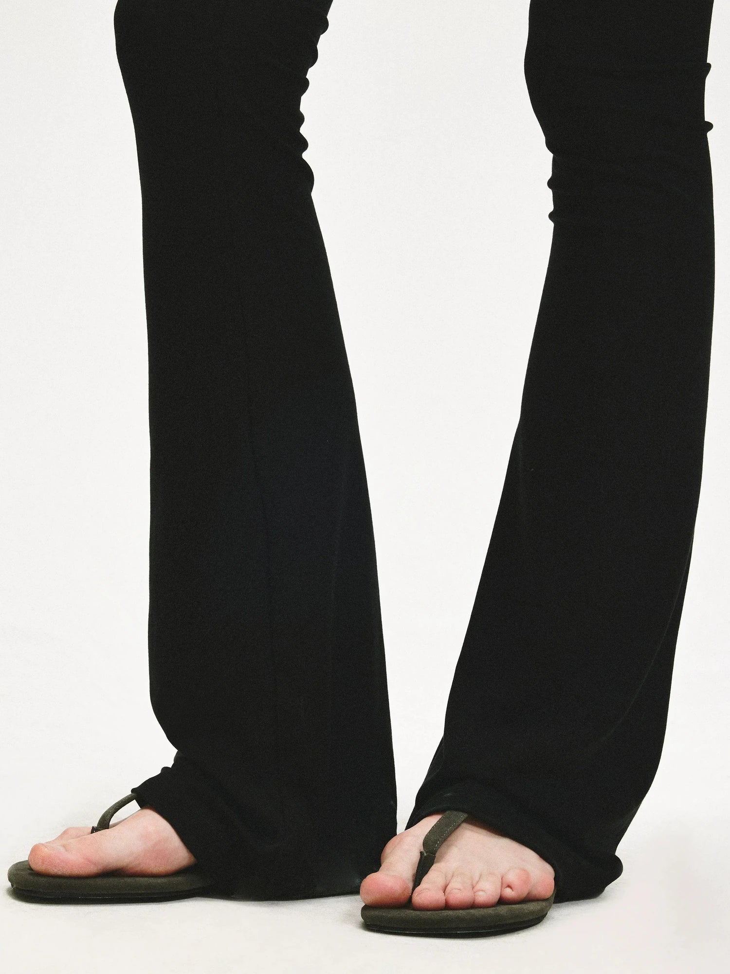 KVKV Yoga Clothing Brand - V Wrinkle Flared Yoga Pants