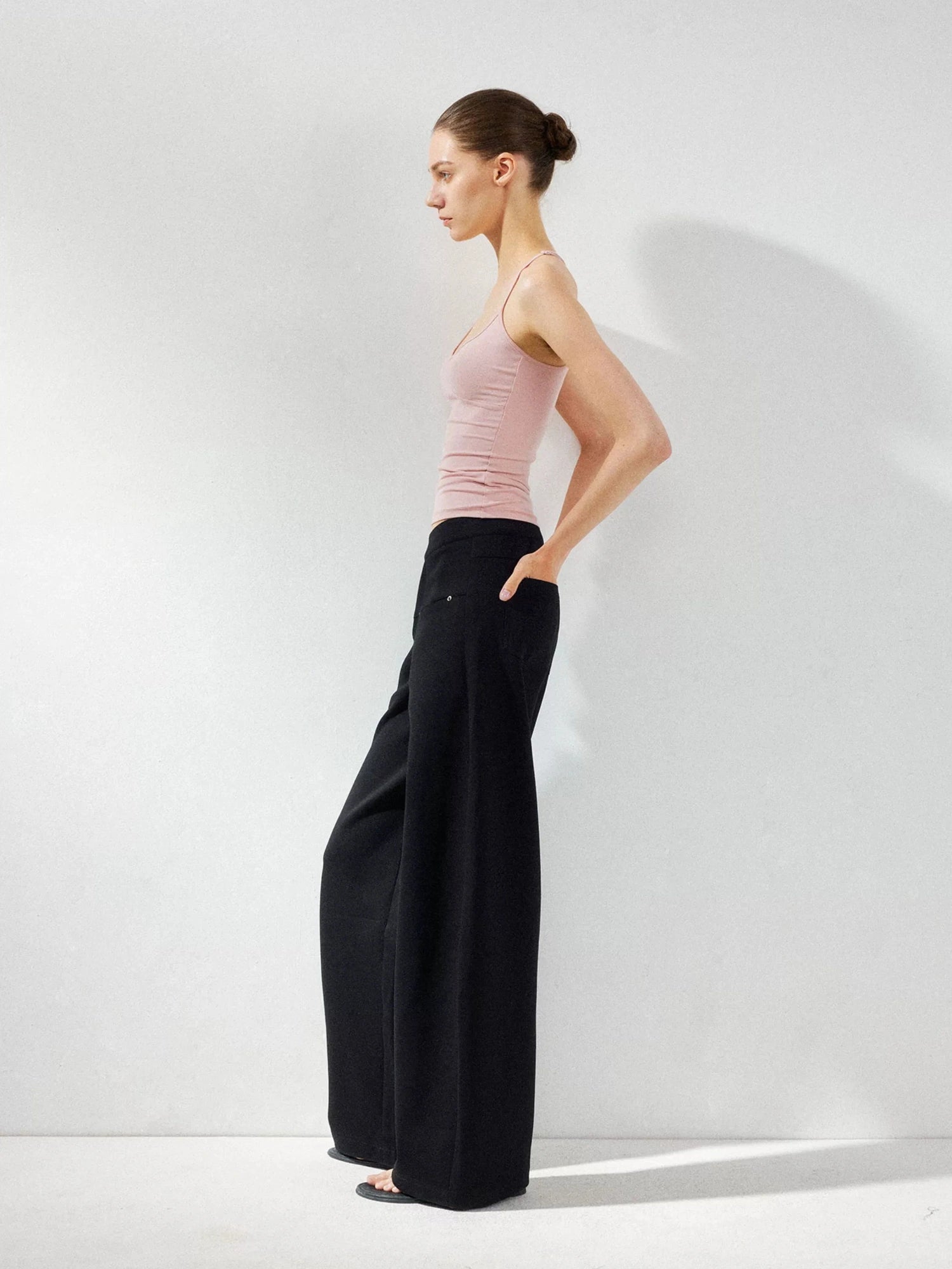 kvkv Wide Leg Curve Hem Cargo Pants