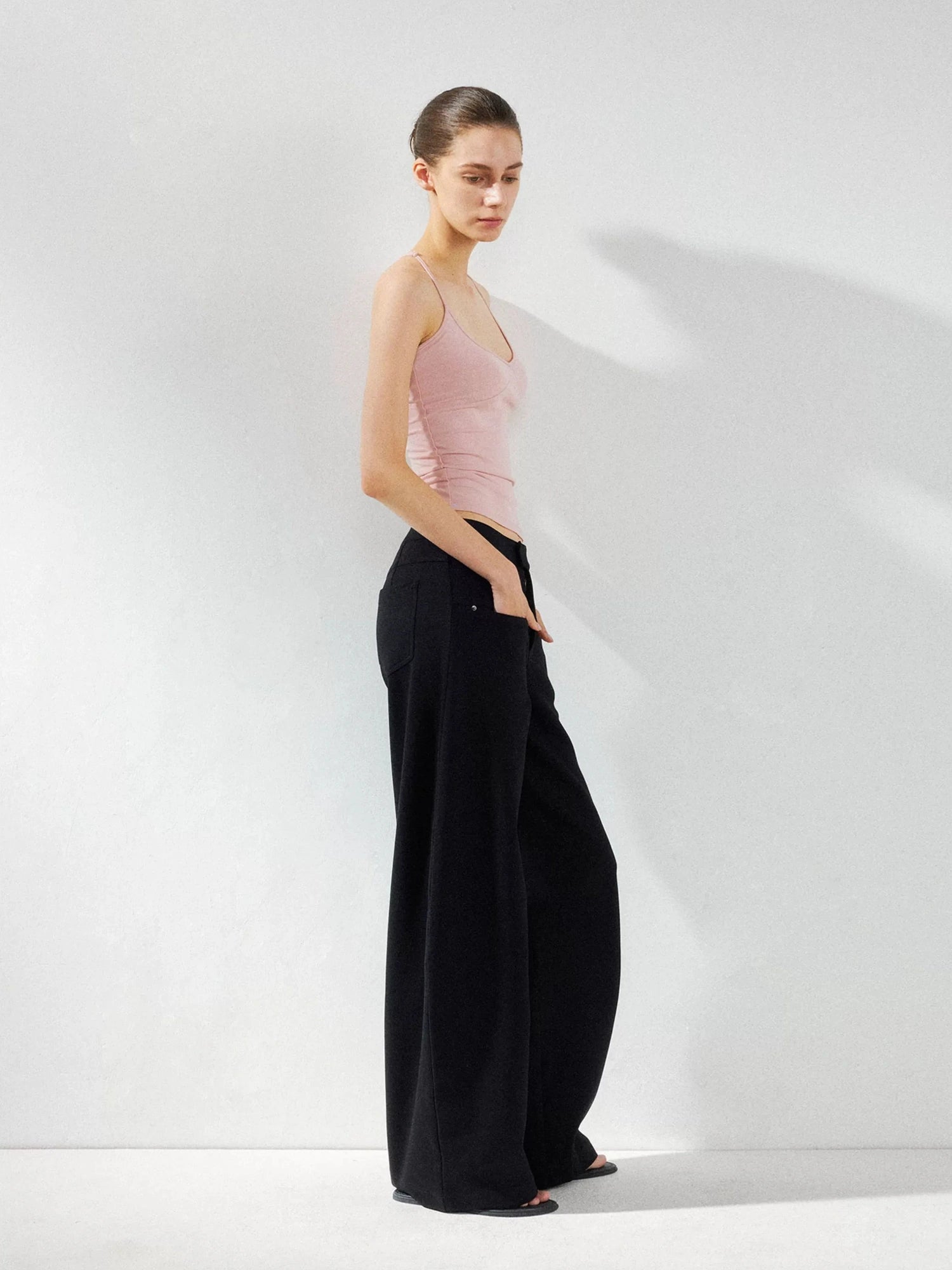 kvkv Wide Leg Curve Hem Cargo Pants