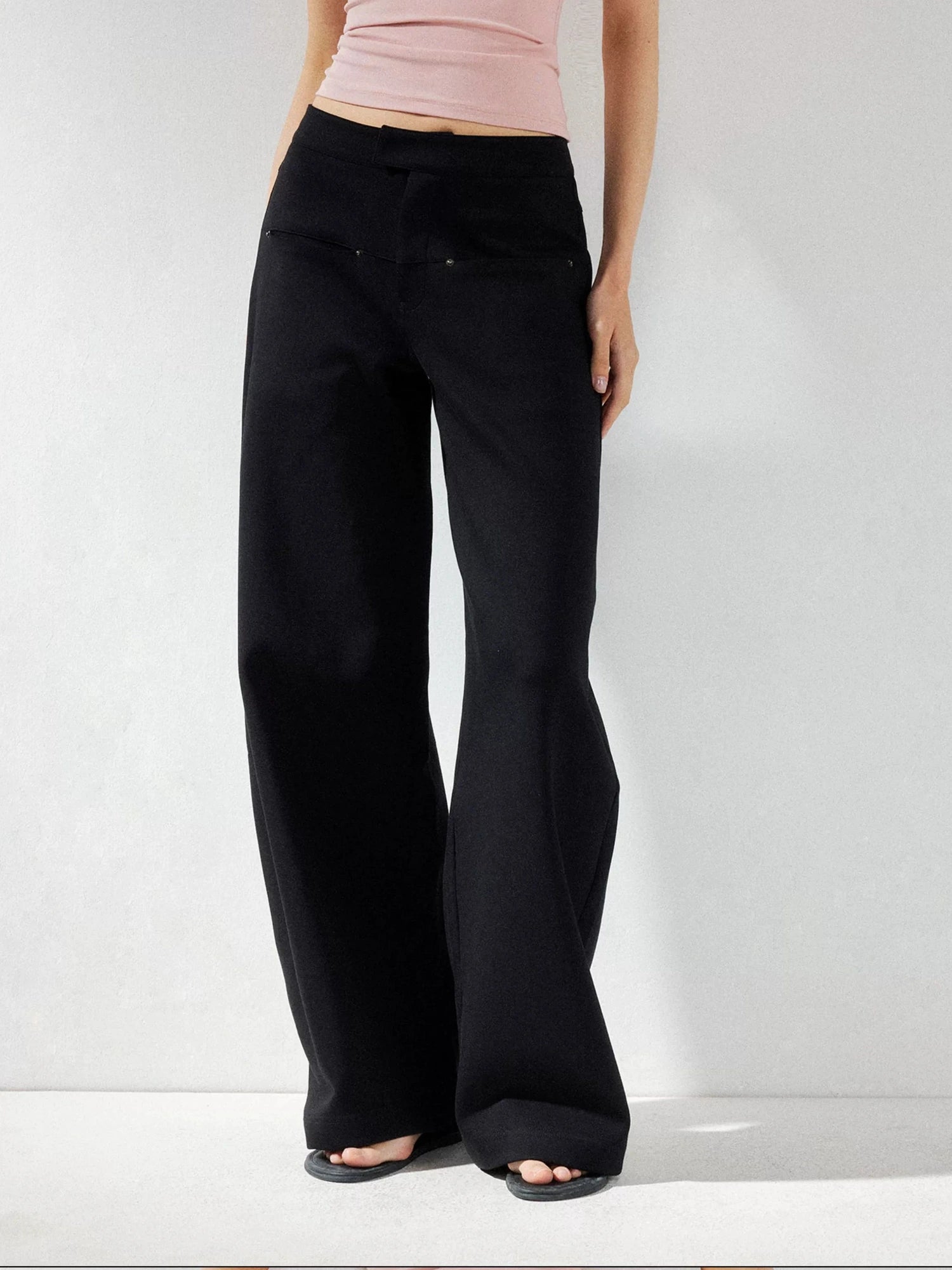kvkv Wide Leg Curve Hem Cargo Pants