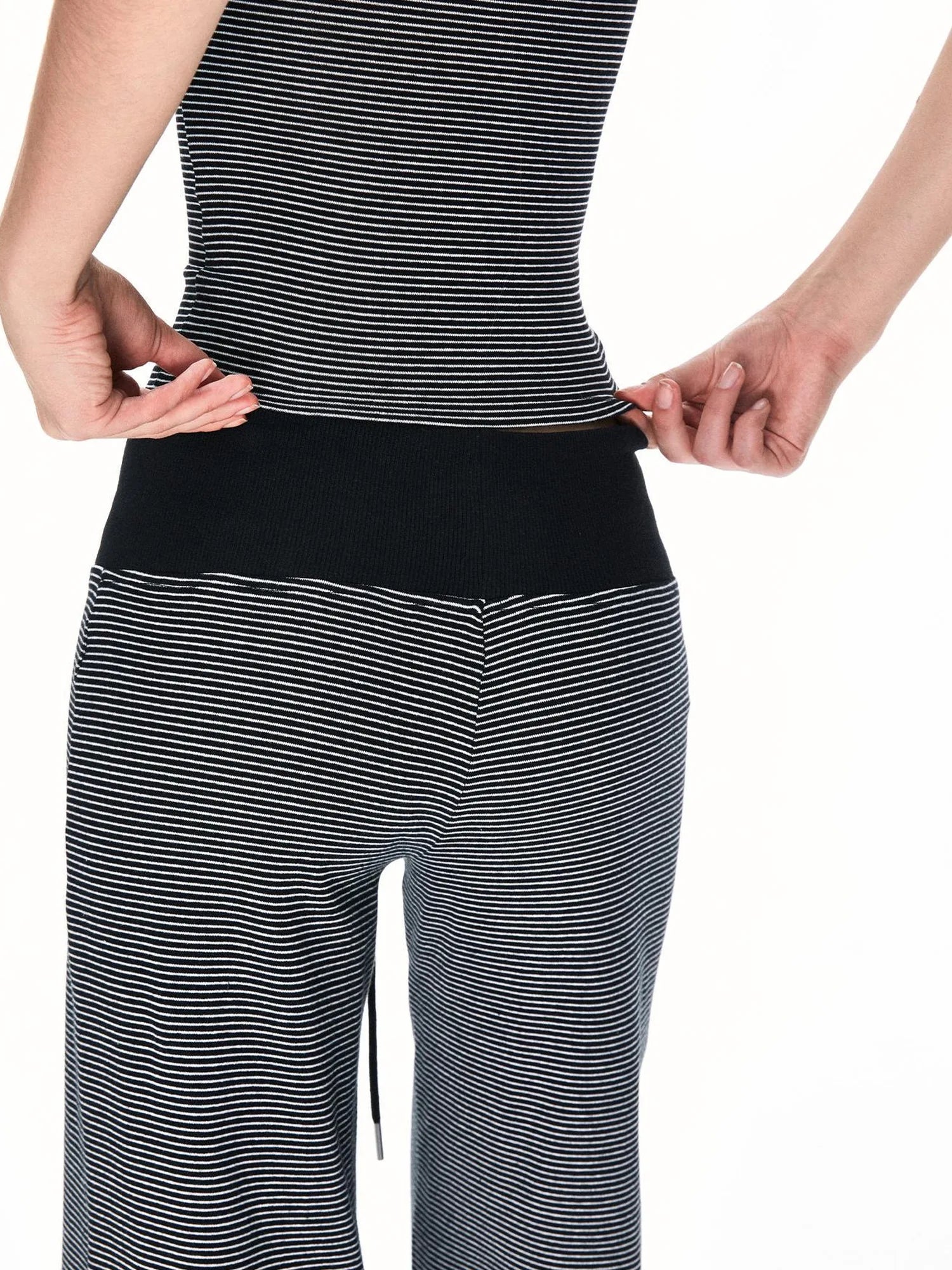 kvkv Wide Waistband Stripe Jogger Pants