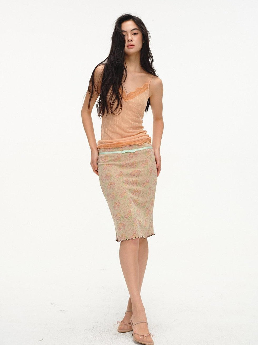 lvetong Beige Jacquard Floral Knit Rolled Edge Low Waist Women&