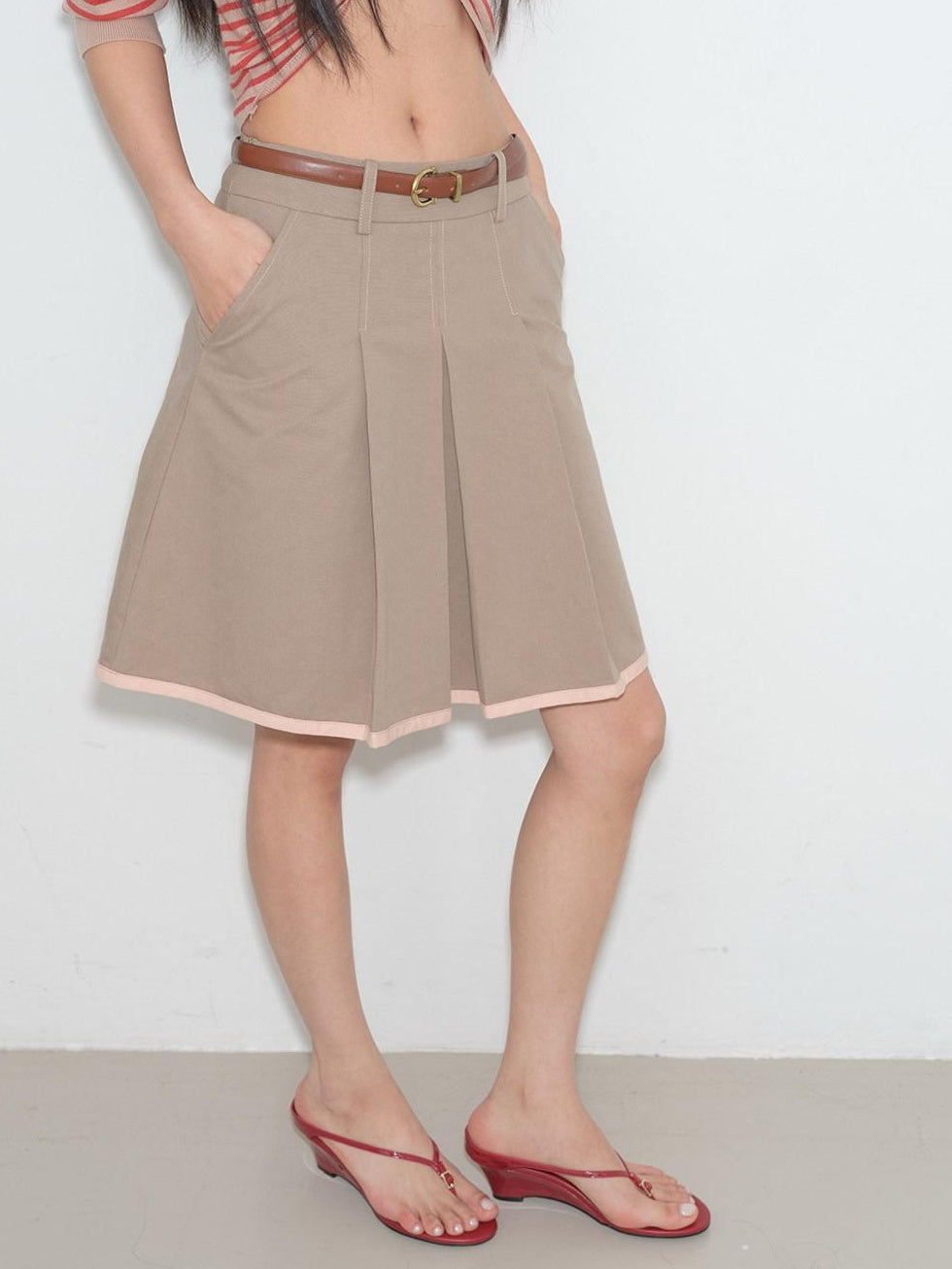 lvetong Contrast Striped Slim Street Stand Collar Button Khaki Top &amp; Skirt Sets