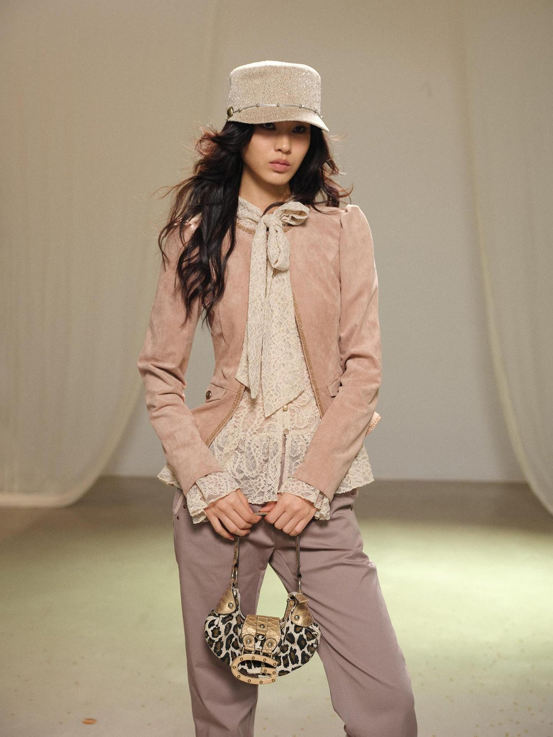 lvetong Fitted Waist Cinched Long Sleeve Suede Solid Color Women&