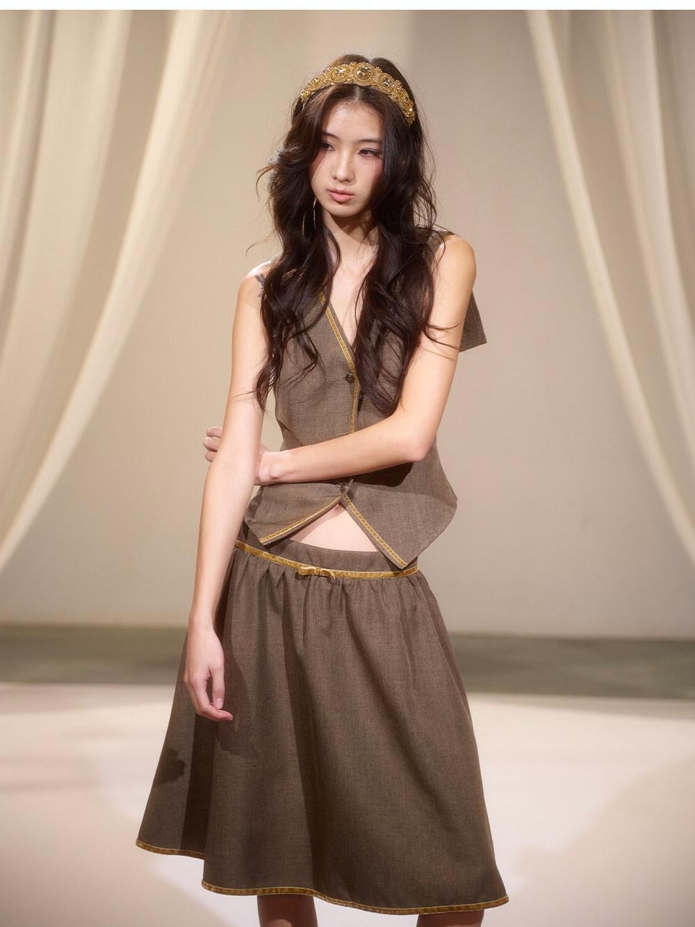 lvetong Green Sailor Collar Strap Spliced V-neck Pleated Women&