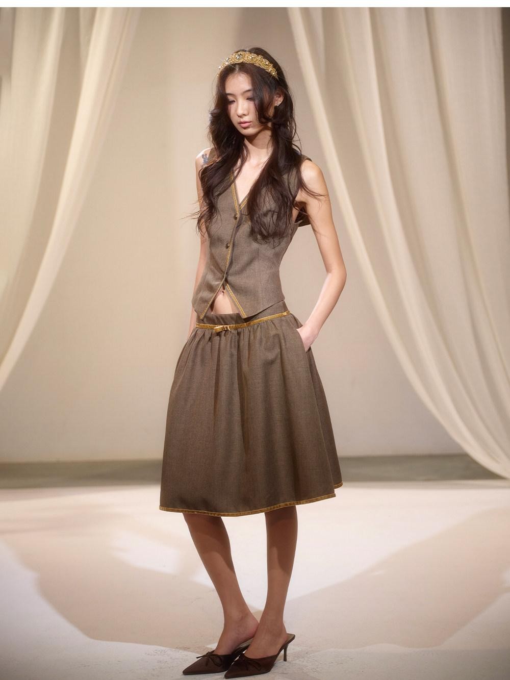 lvetong Green Sailor Collar Strap Spliced V-neck Pleated Women&