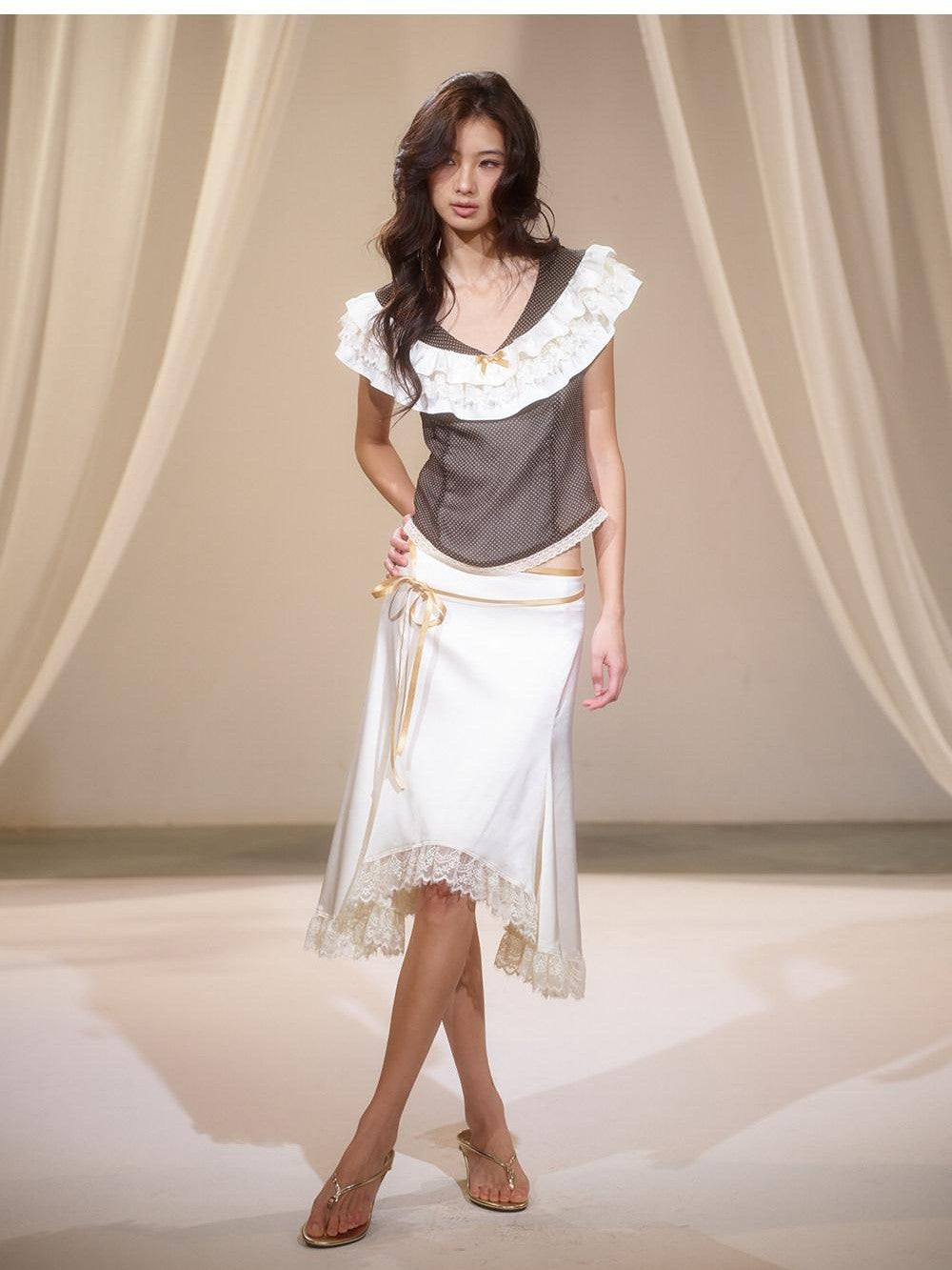 lvetong Polka Dot Ruffle V-neck Satin Lace Women&