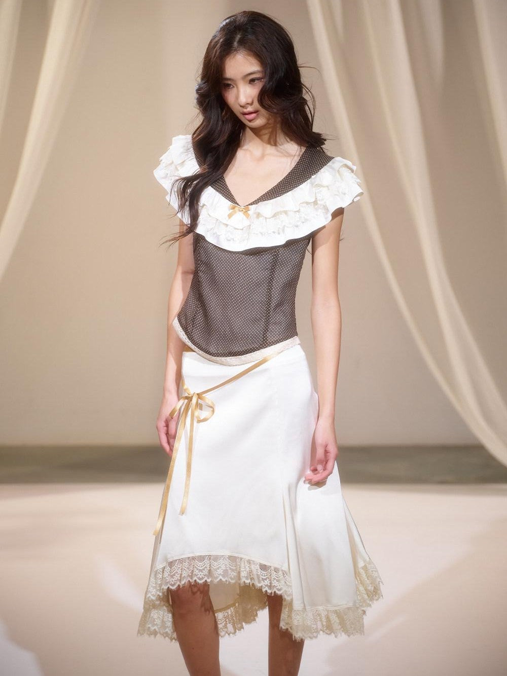 lvetong Polka Dot Ruffle V-neck Satin Lace Women&