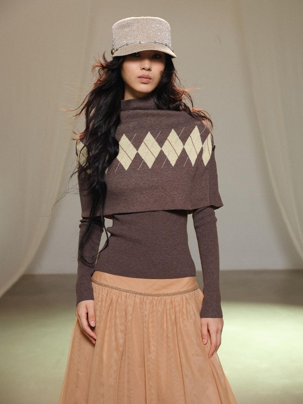lvetong Retro Diamond Knit Stand Collar Cape Women&