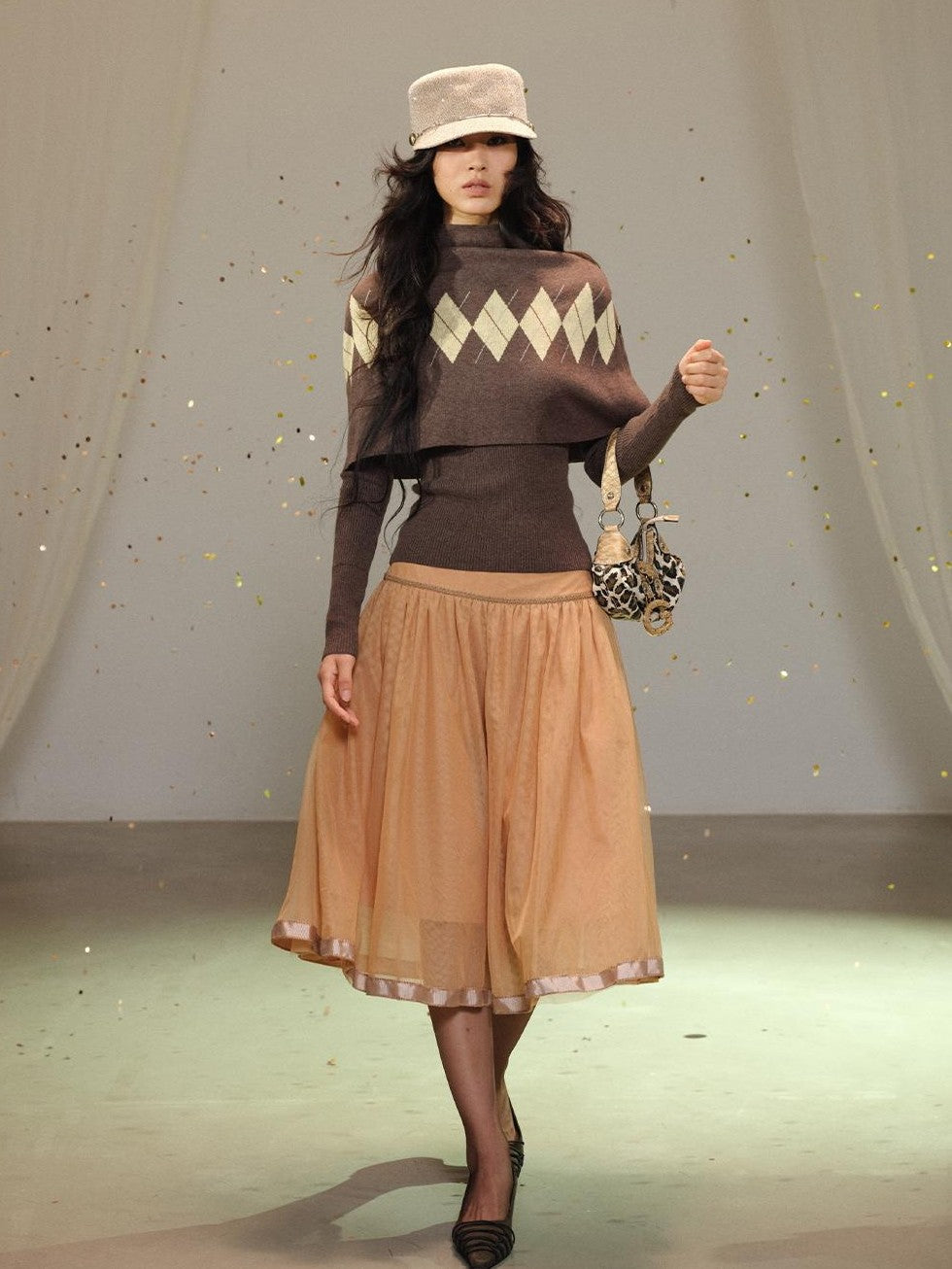 lvetong Retro Diamond Knit Stand Collar Cape Women&