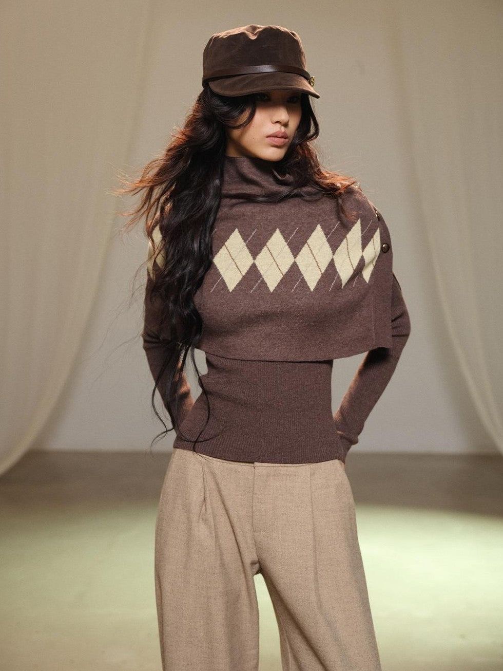 lvetong Retro Diamond Knit Stand Collar Cape Women&