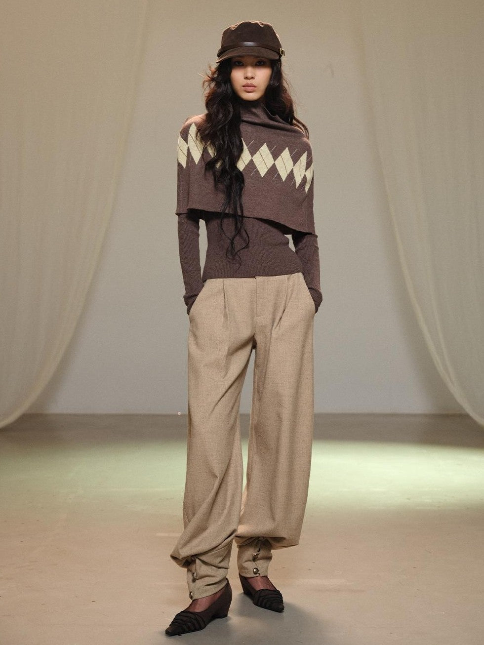 lvetong Retro Diamond Knit Stand Collar Cape Women&