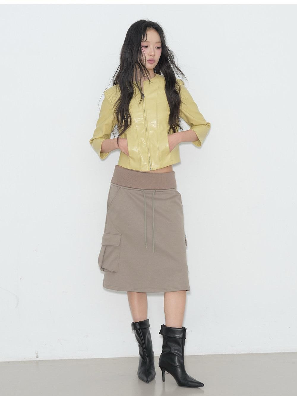 lvetong Yellow Roundneck Three Quarter Sleeve Slim Women&