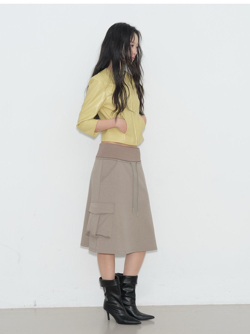 lvetong Yellow Roundneck Three Quarter Sleeve Slim Women&