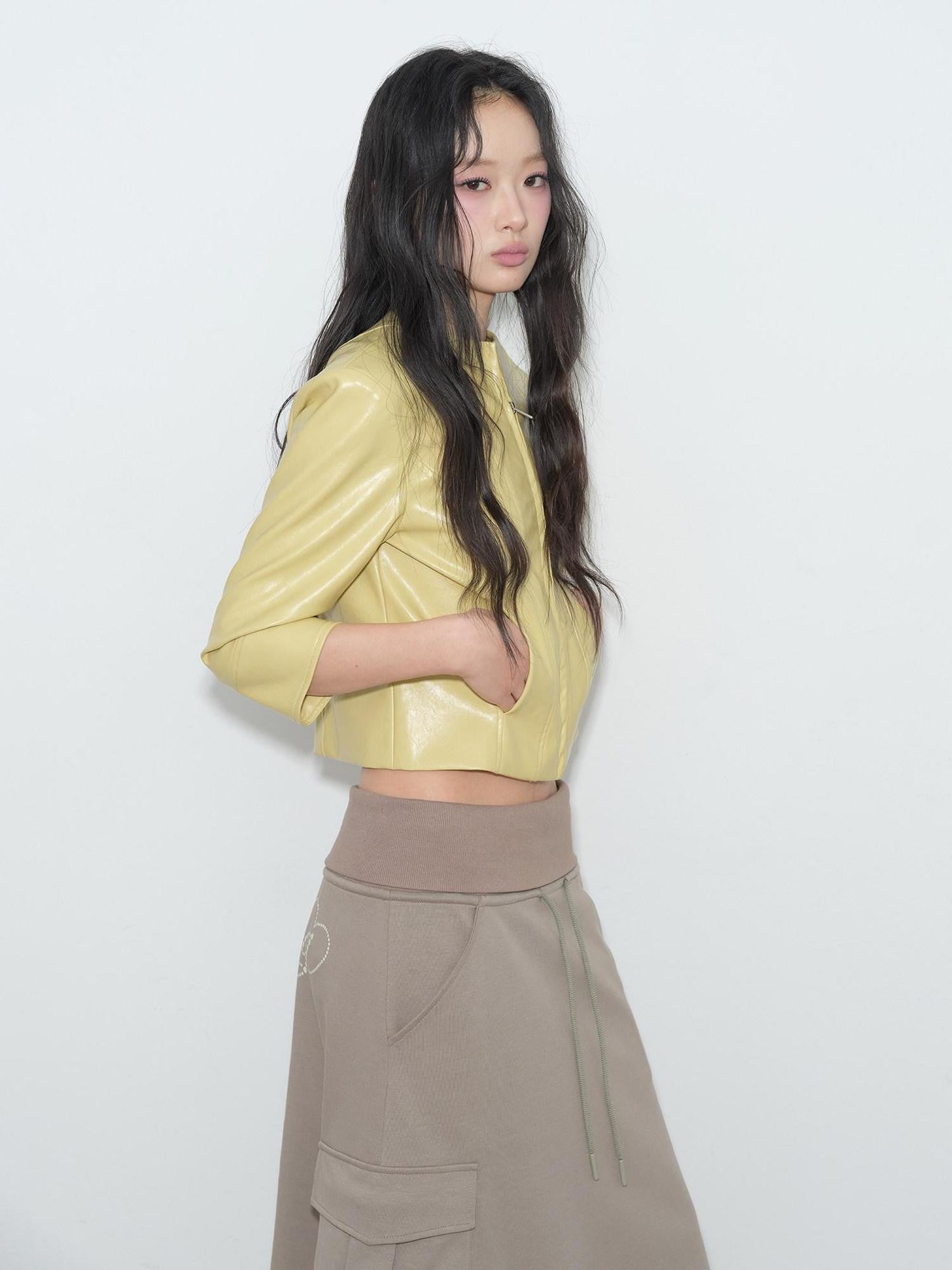 lvetong Yellow Roundneck Three Quarter Sleeve Slim Women&