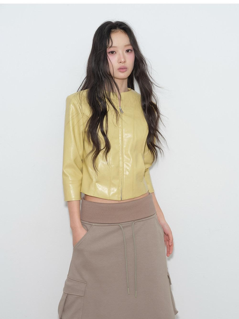 lvetong Yellow Roundneck Three Quarter Sleeve Slim Women&