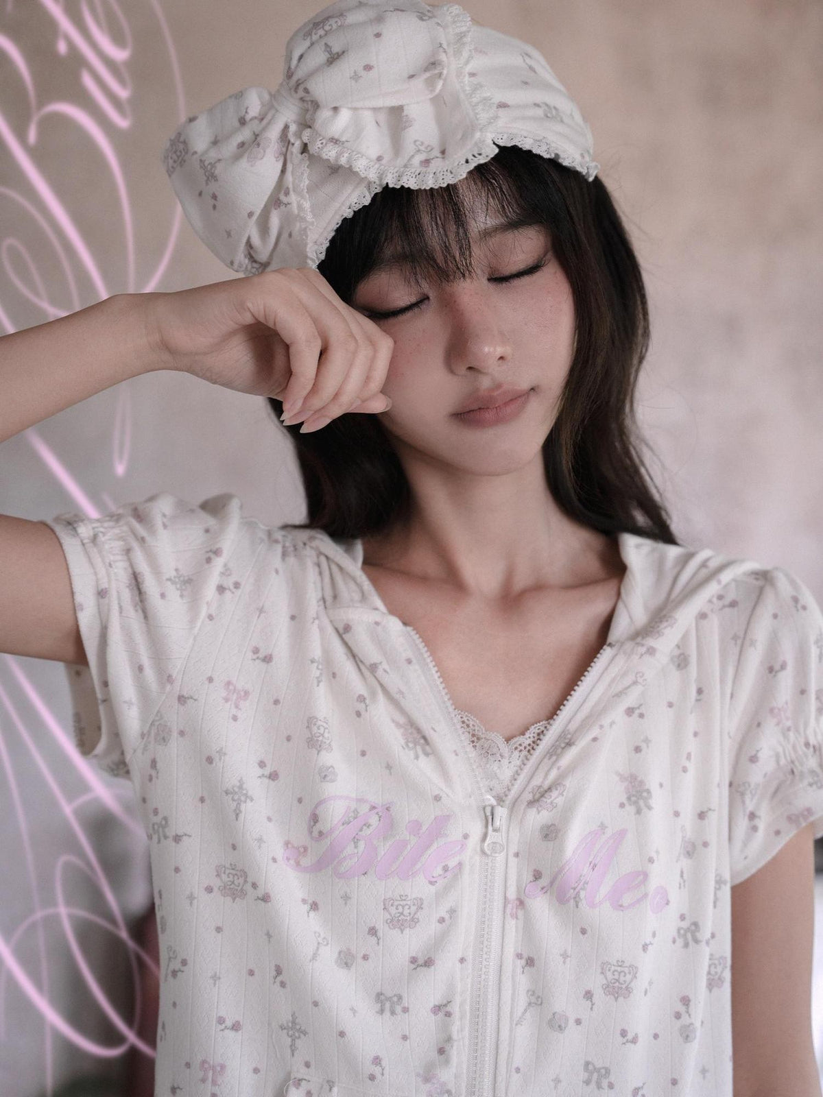 marumaruzip Pink Cross Floral Allover Print Puff Sleeve Women&