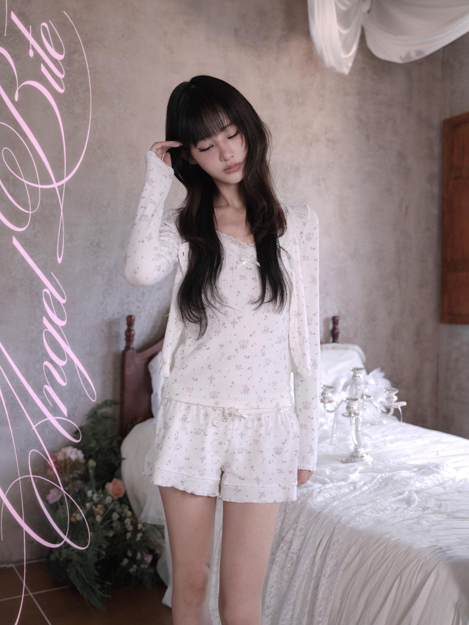marumaruzip Pink Cross Floral Print Button Round Neck Long Sleeve Women&
