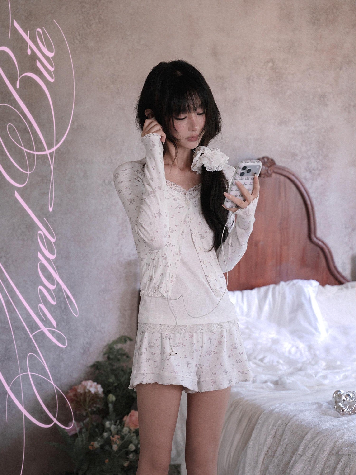 marumaruzip Pink Cross Floral Print Button Round Neck Long Sleeve Women&