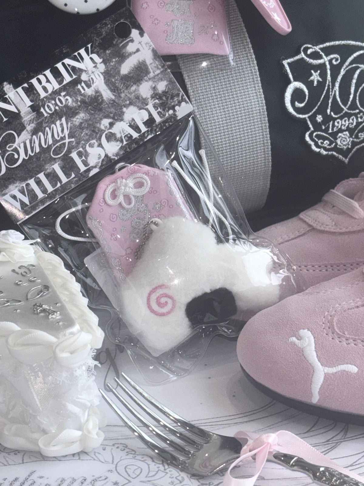 marumaruzip Rice Ball Sleepy Rabbit Protective Charm Doll Women&