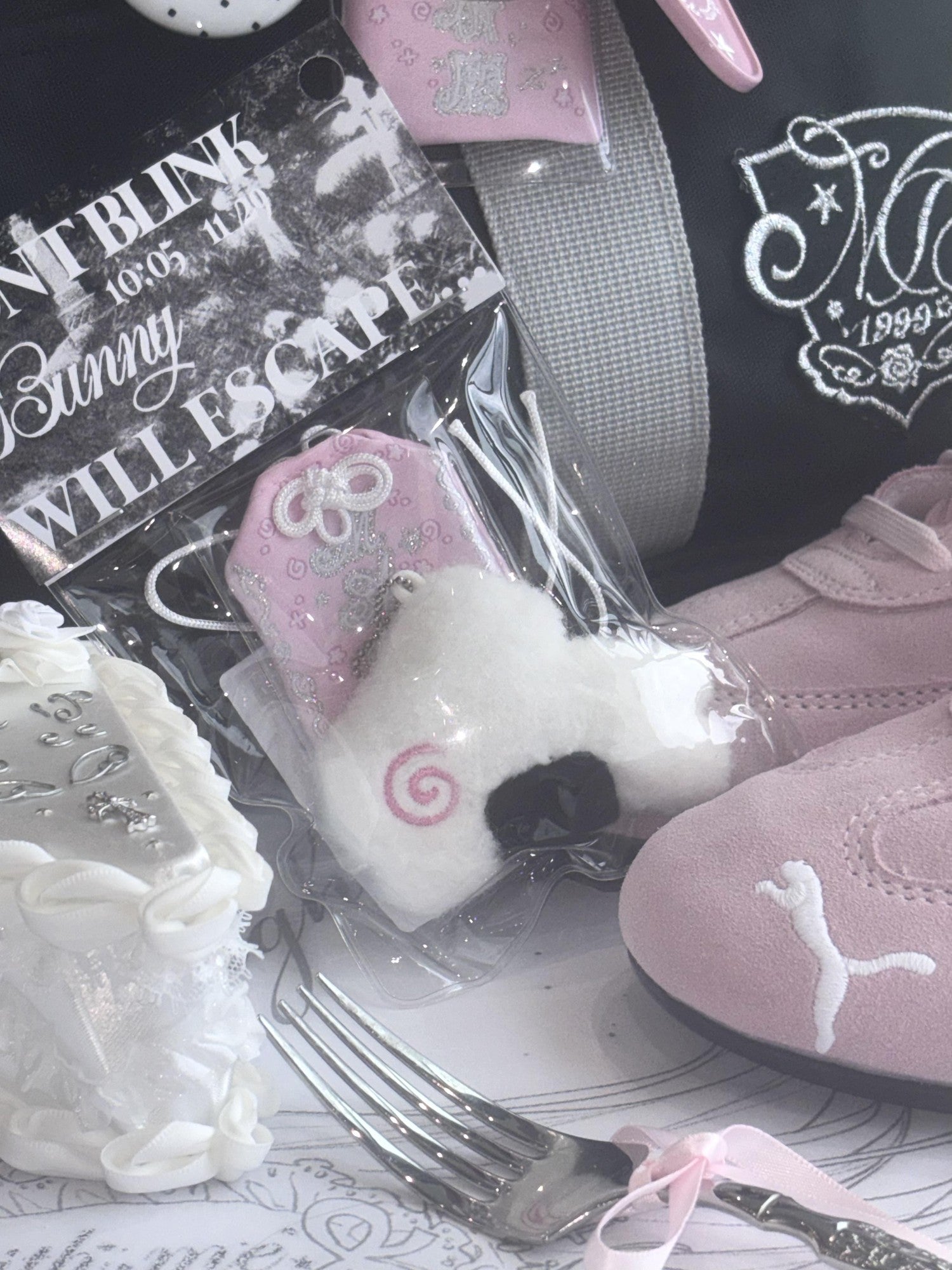 marumaruzip Rice Ball Sleepy Rabbit Protective Charm Doll Women&