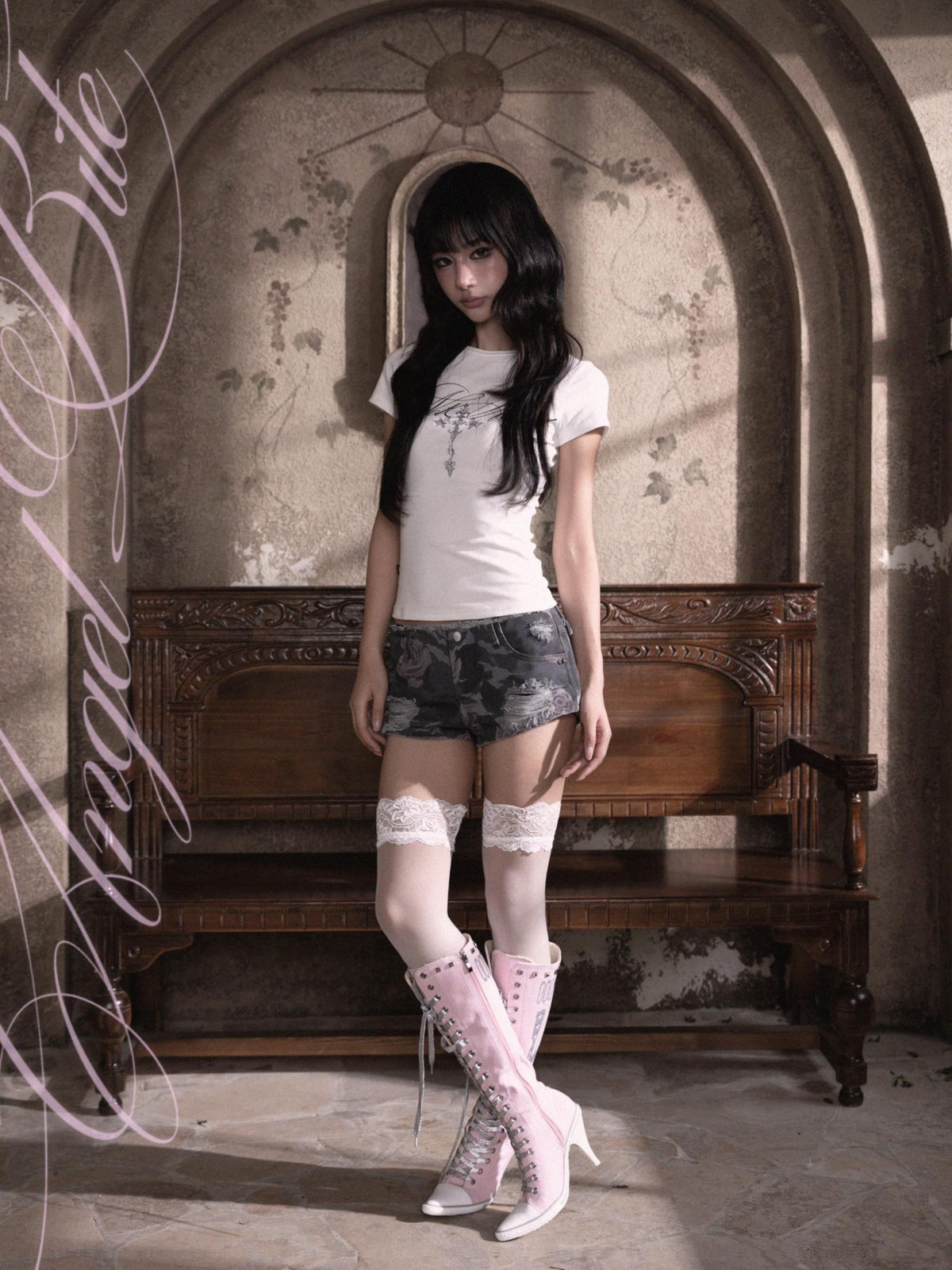 marumaruzip Silver Shimmer Cross Print Women&