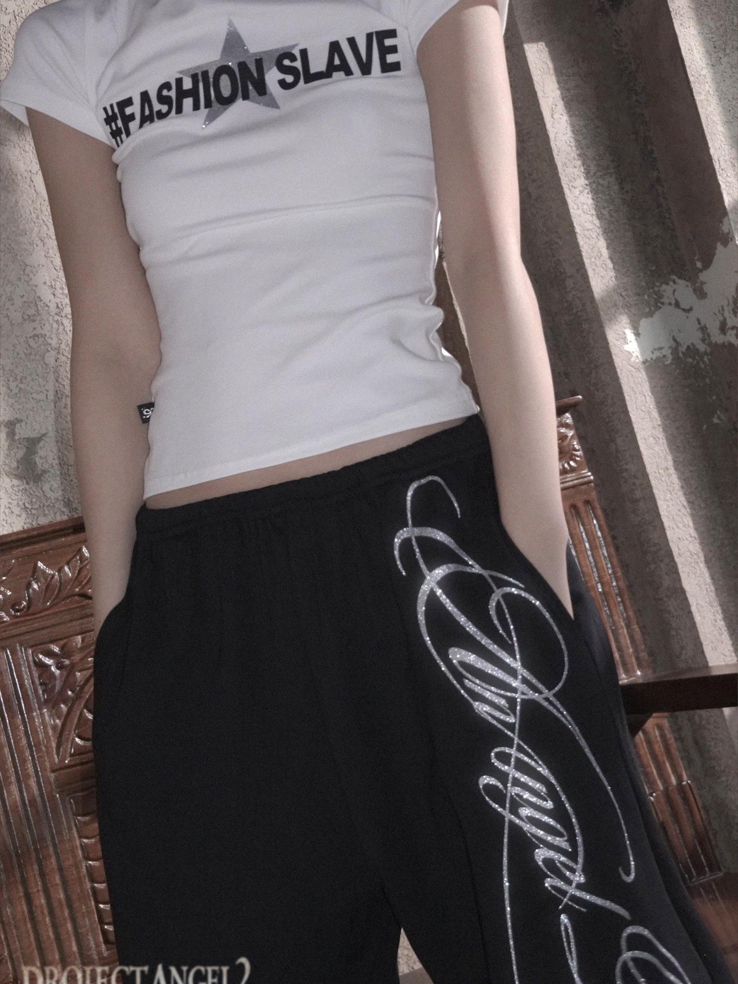 marumaruzip Silver Shimmer Cross Print Women&