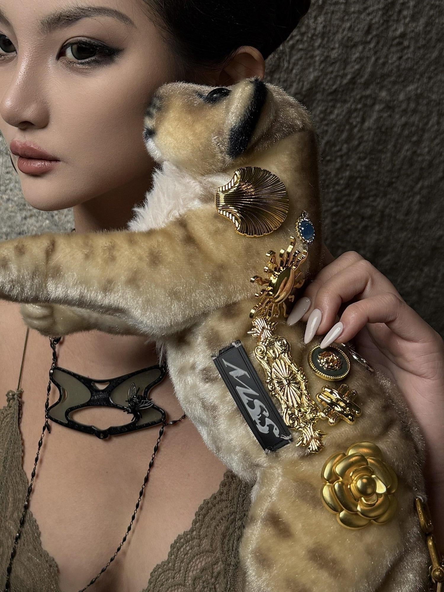 mss studio Cute Hand Sewn Leopard Charm Applique Women&