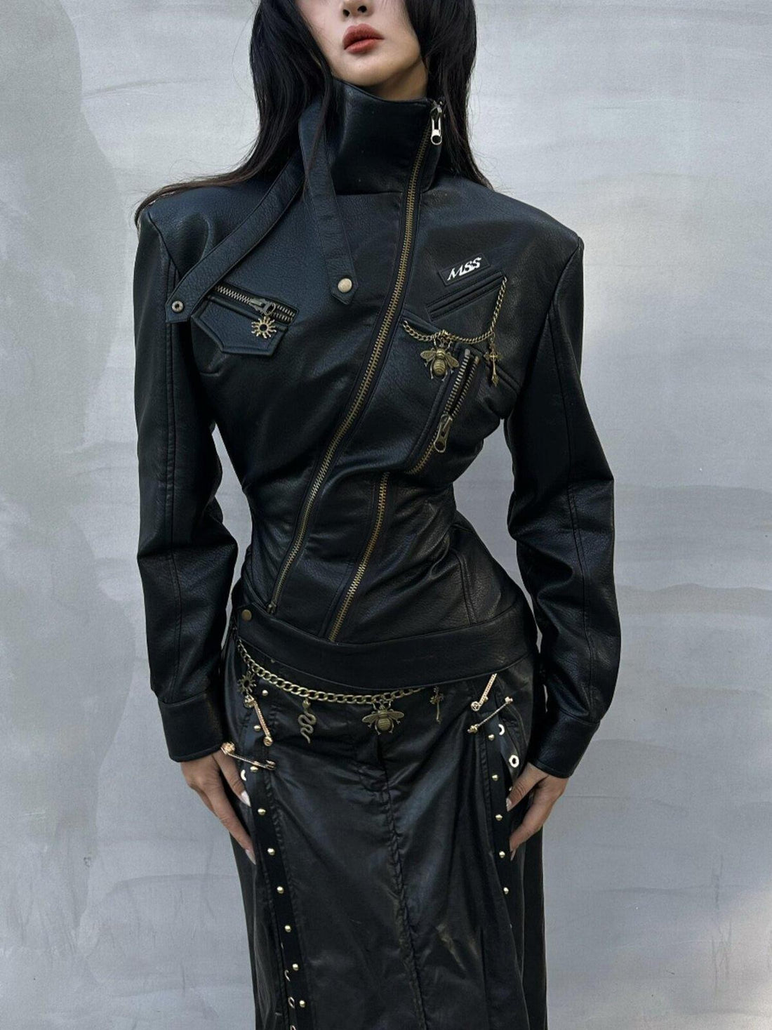 mss studio Retro Asymmetrical Metal Hardware Women&