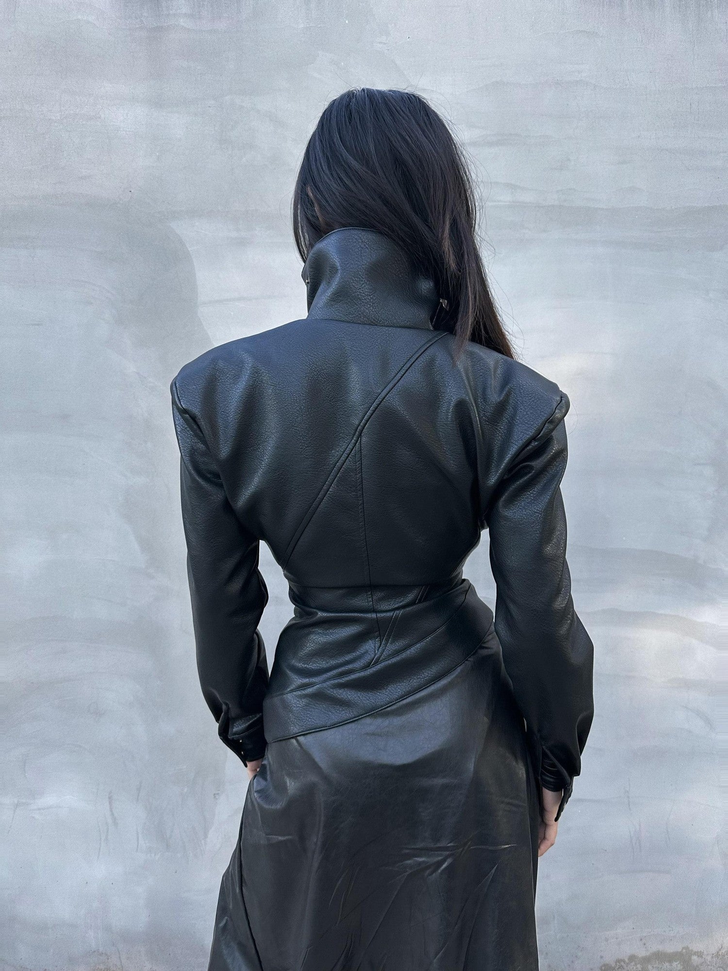 mss studio Retro Asymmetrical Metal Hardware Women&