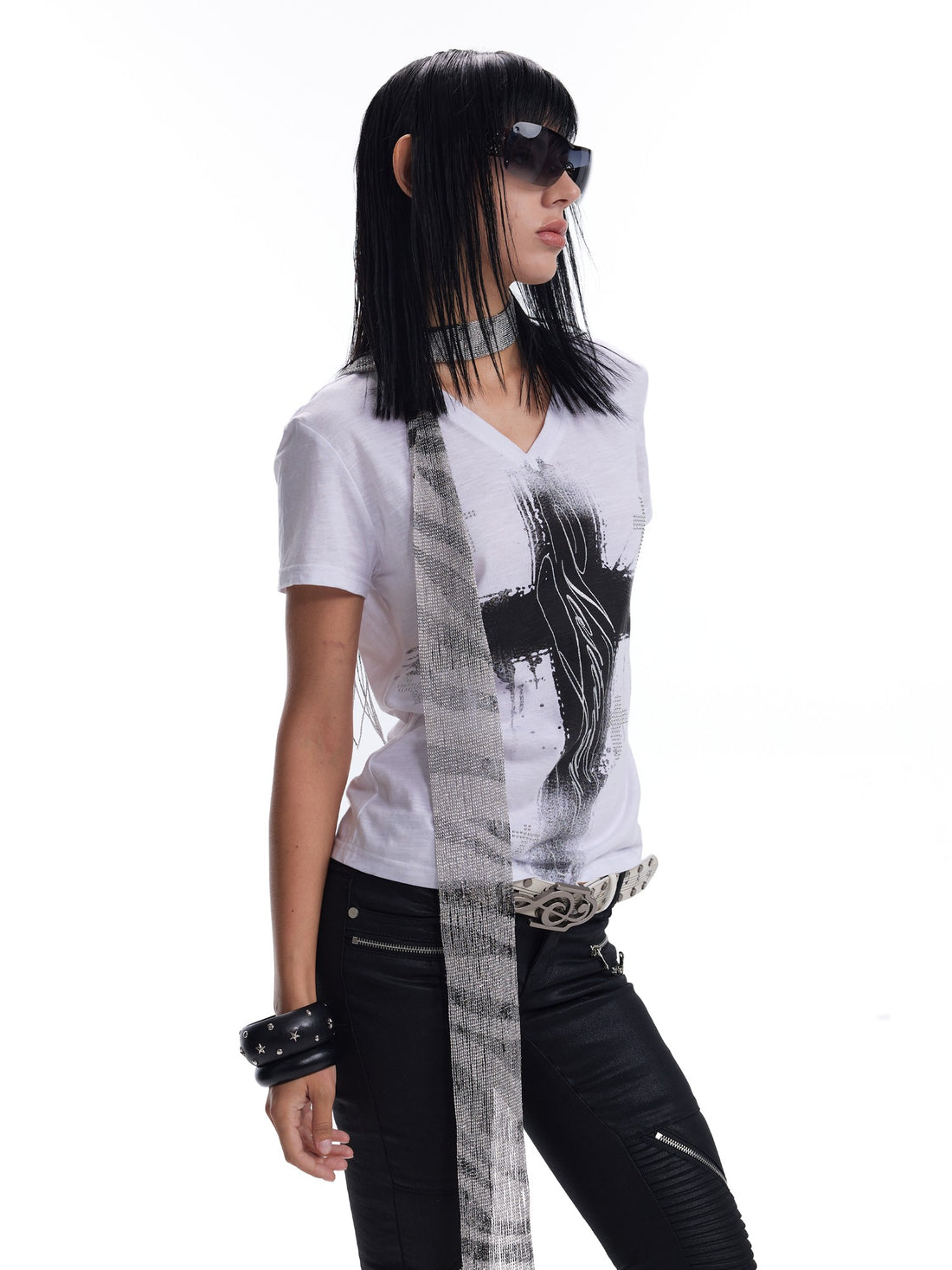 no E mosen Cross Silver Rhinestone Embroidered Semi Sheer Bamboo Texture V-neck Women&