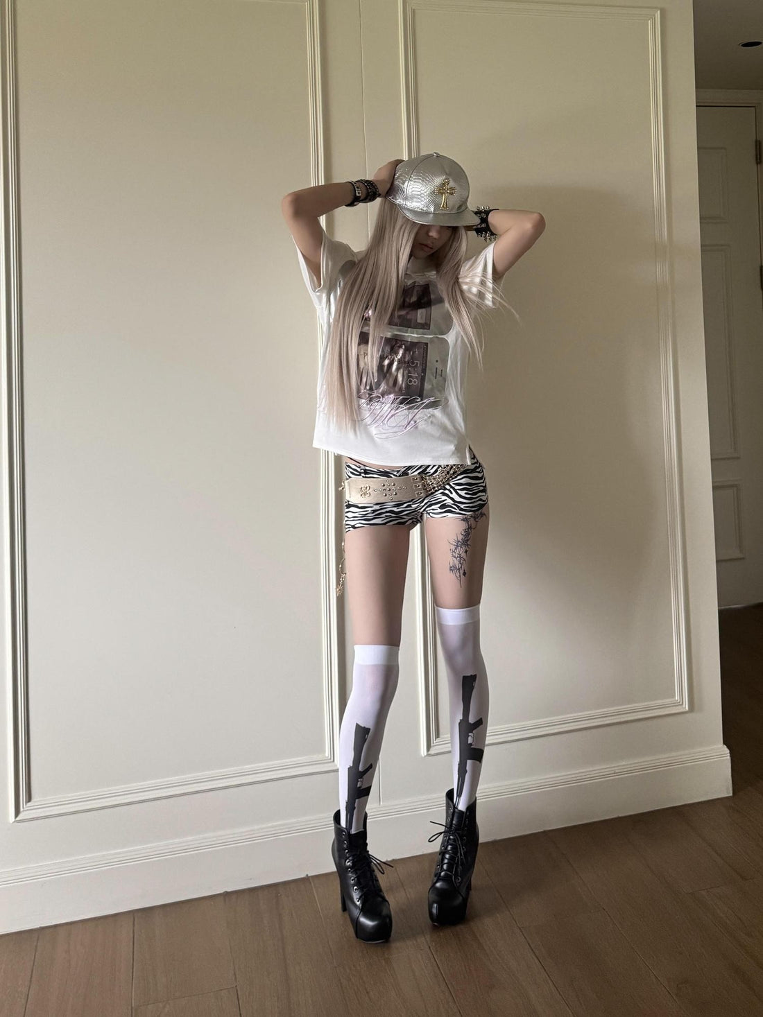 no E mosen Liquid Metal Silver Print Y2k Graphic Polo Women&