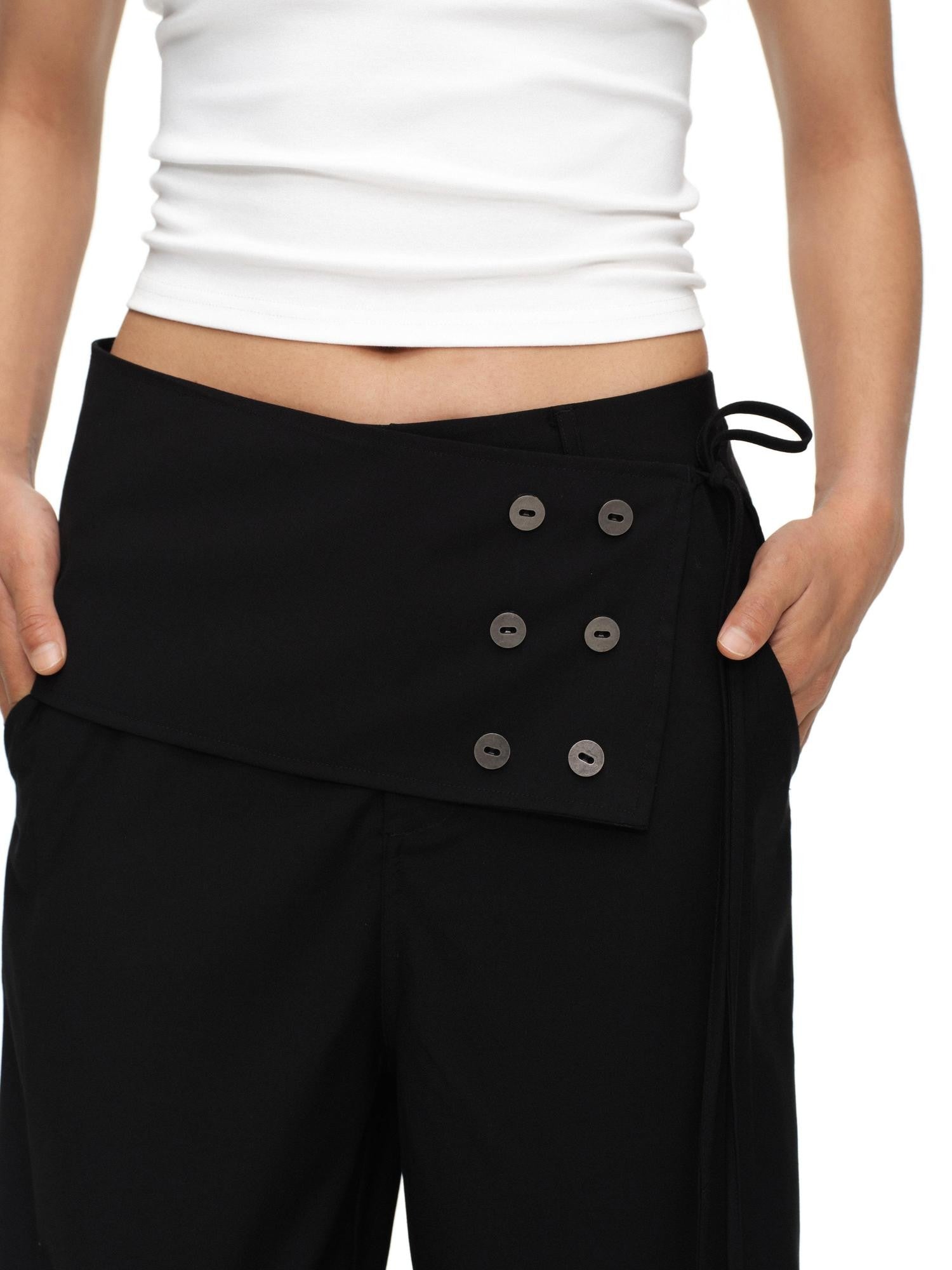 oinimi Black Button Detail Detachable Skirt Straight Women&