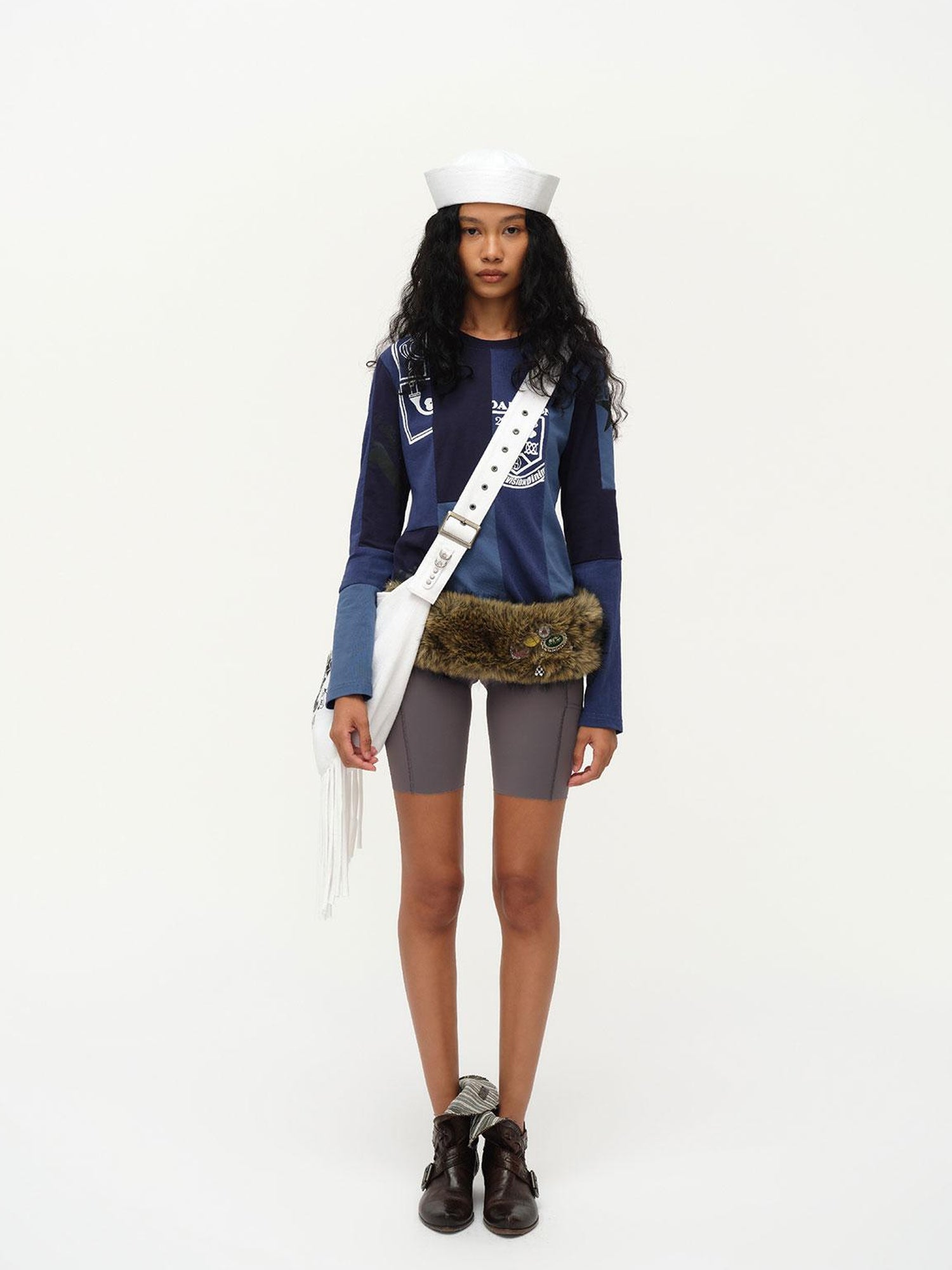 oinimi Cowboy Boot Print Fringe Crossbody Bag