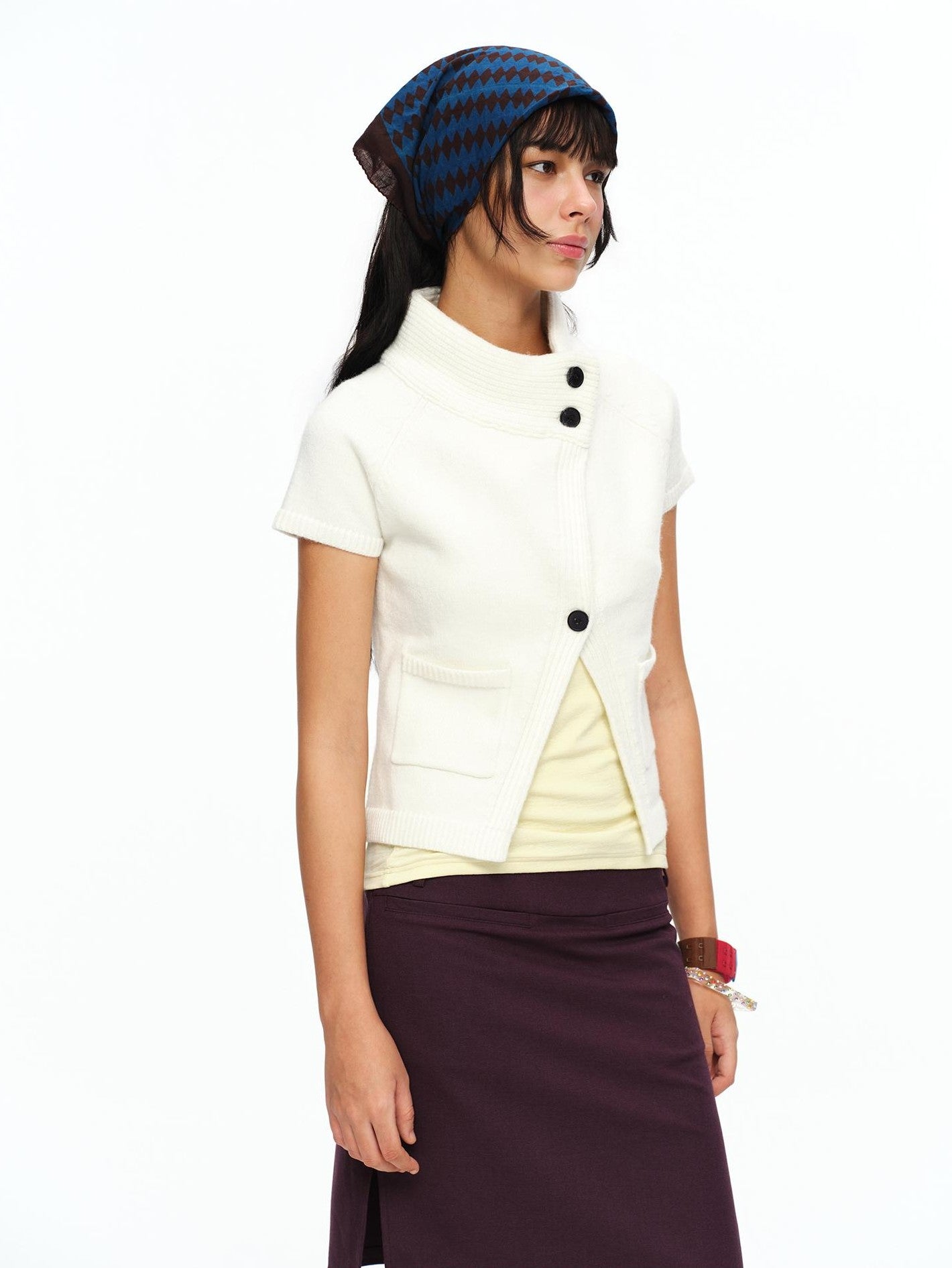 oinimi Cream Asymmetric Ribbed Stand Collar Layering Women&