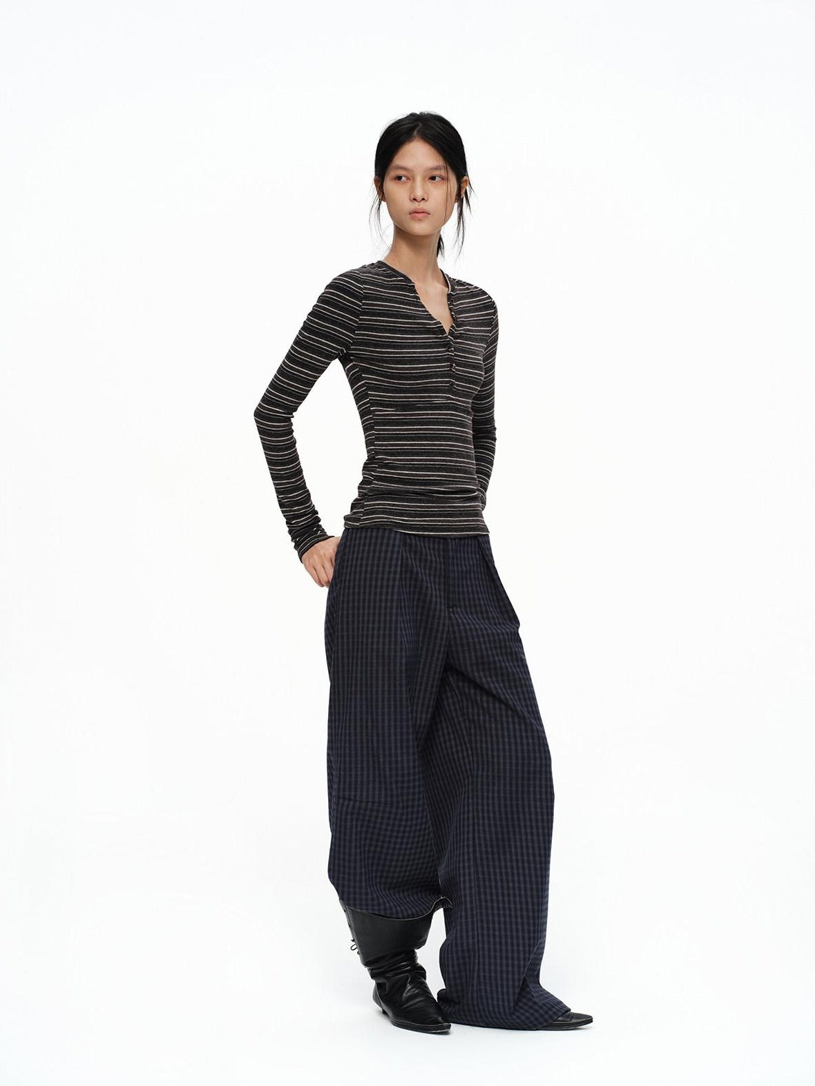 oinimi Deep Navy Plaid Wide Leg Natural Waist Button Closure Casual Pants