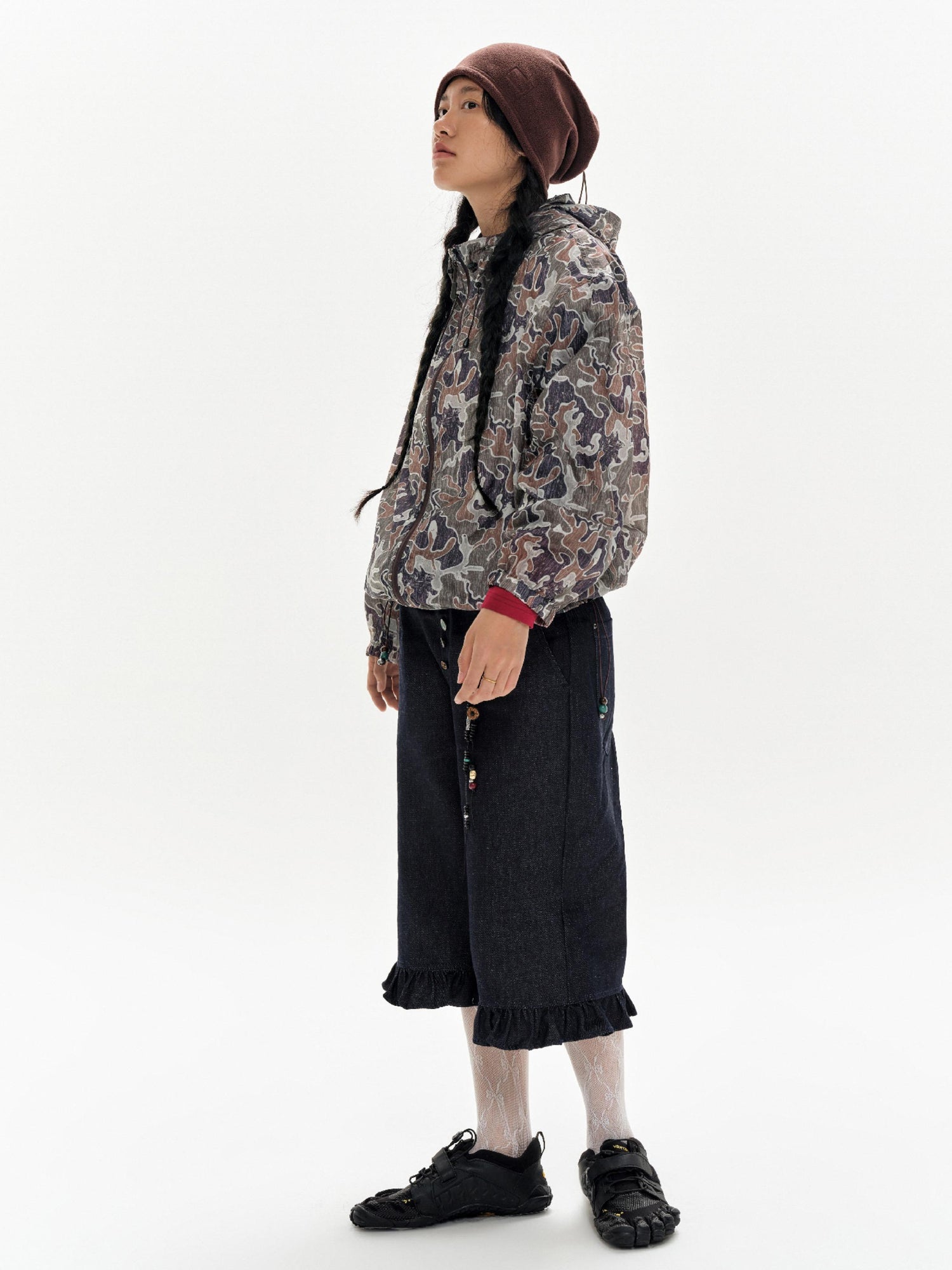 oinimi Denim Blue Ruffled Capri Pants With Playful Buttons