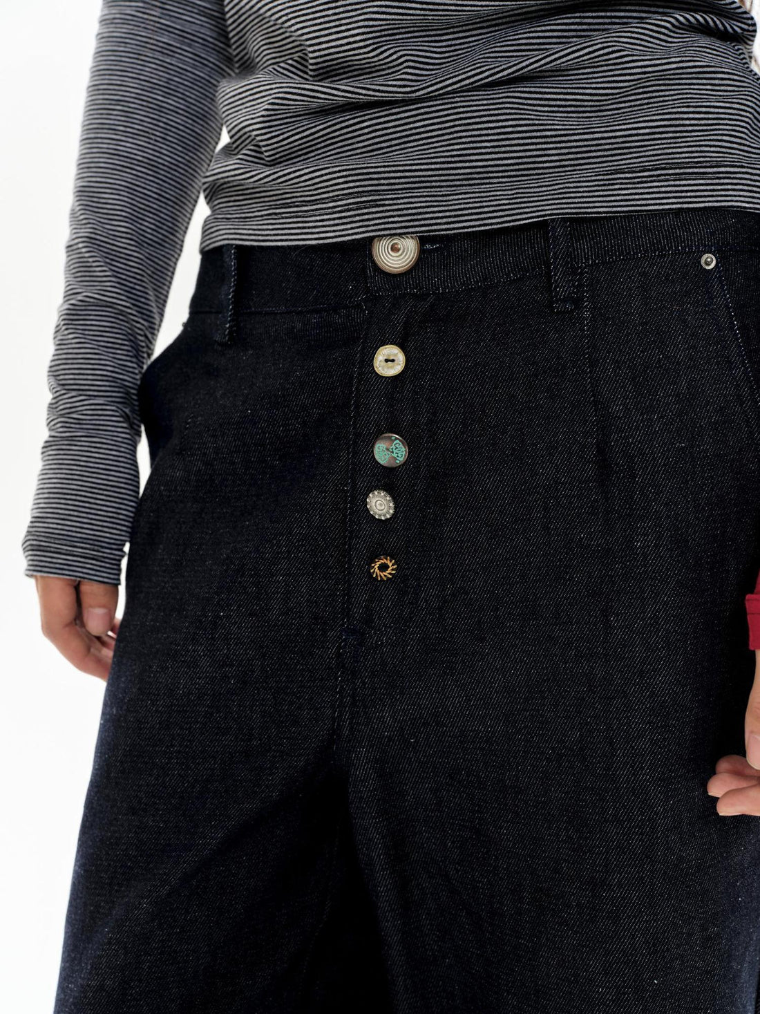 oinimi Denim Blue Ruffled Capri Pants With Playful Buttons