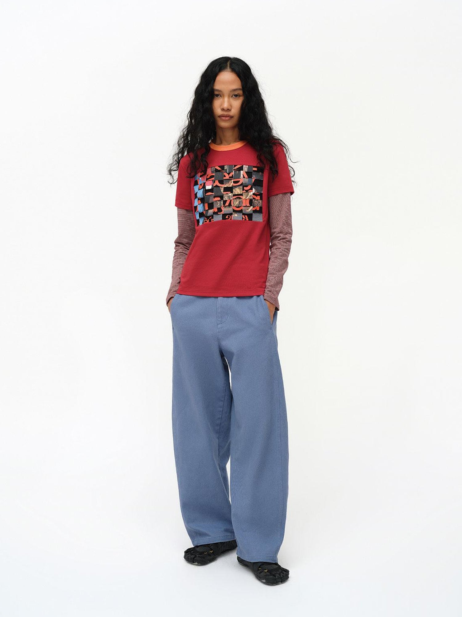 oinimi Distressed Mosaic Collar Long Sleeve Tee