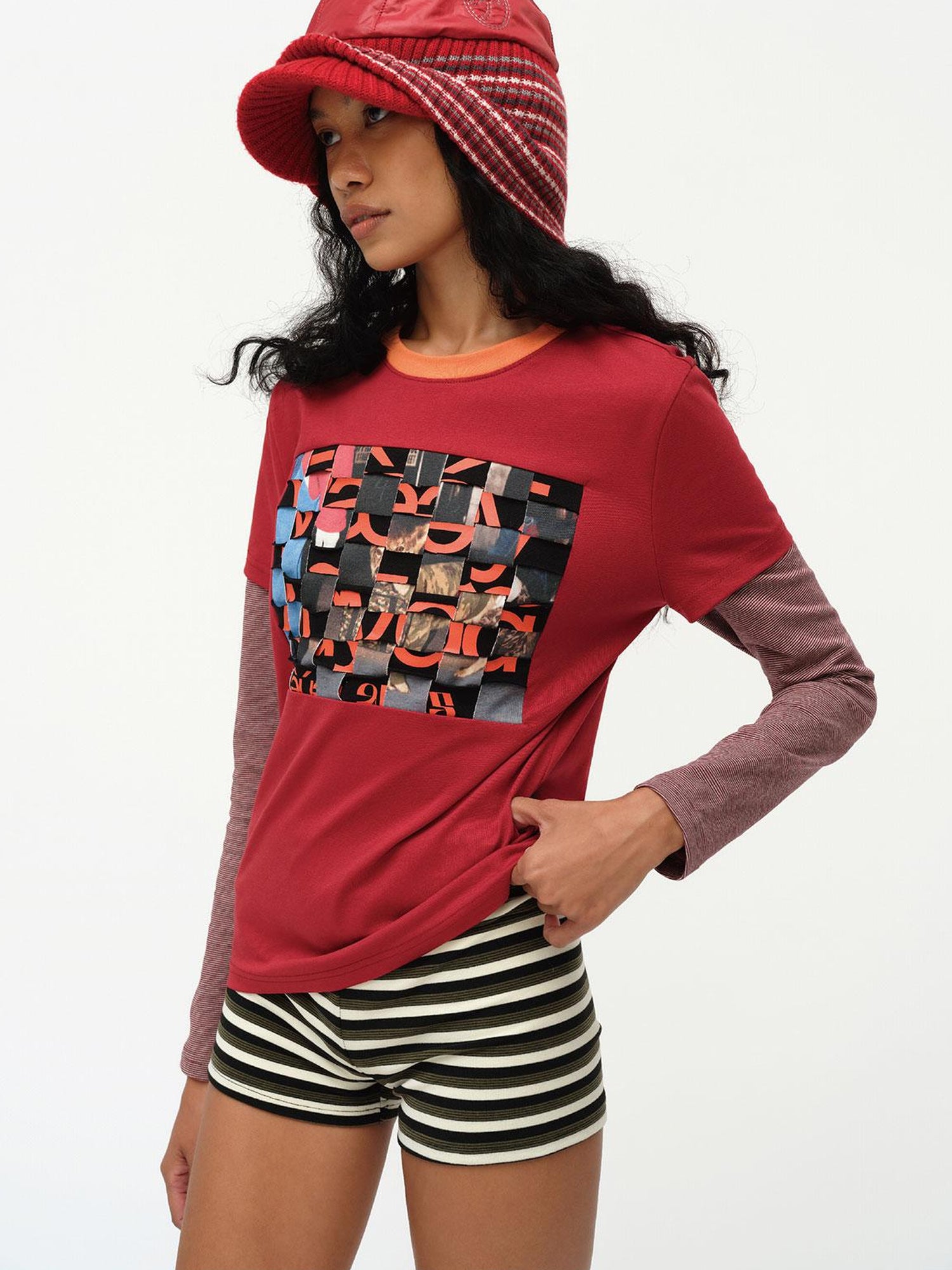 oinimi Distressed Mosaic Collar Long Sleeve Tee