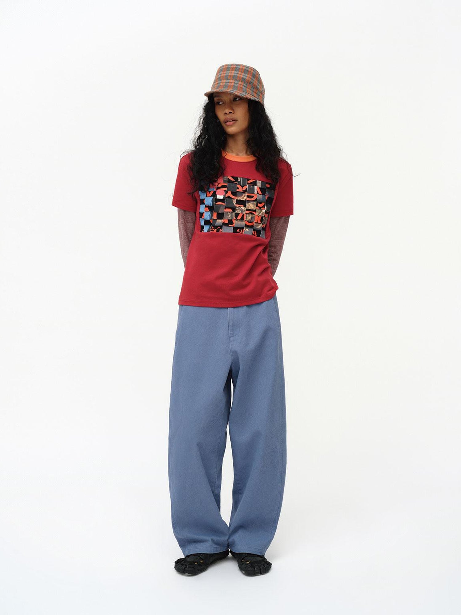 oinimi Distressed Mosaic Collar Long Sleeve Tee