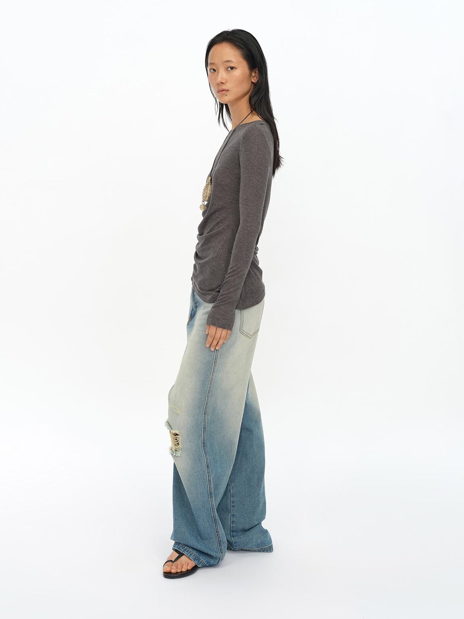 oinimi Distressed Washed Loose Fit Straight Leg Denim Jeans