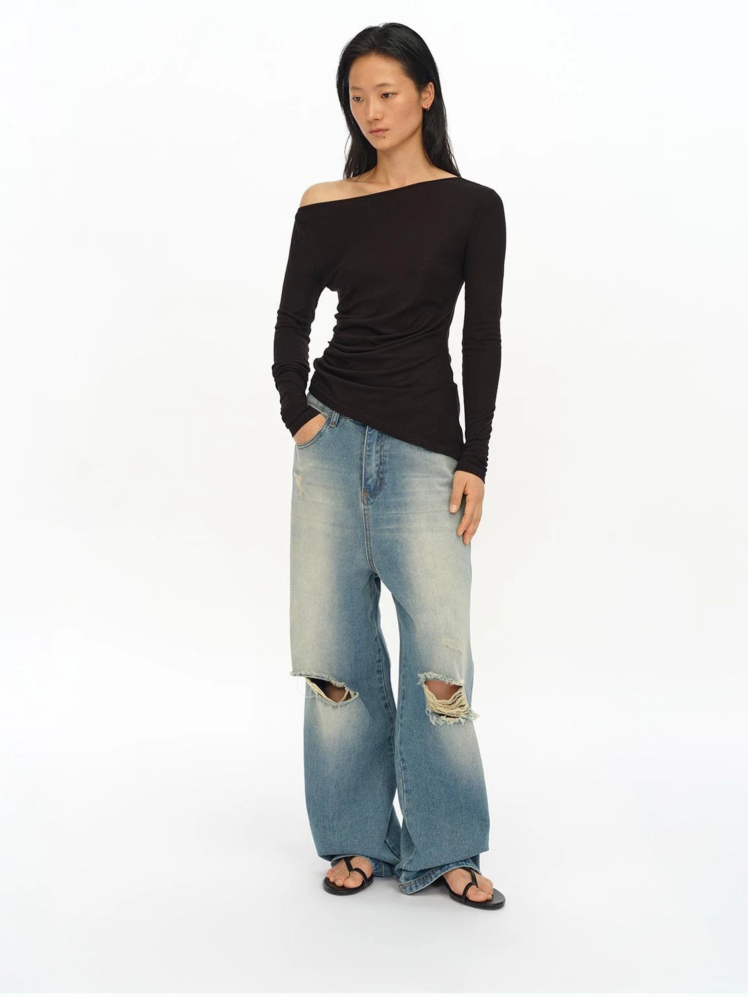 Distressed Washed Loose Fit Straight Leg Denim Jeans