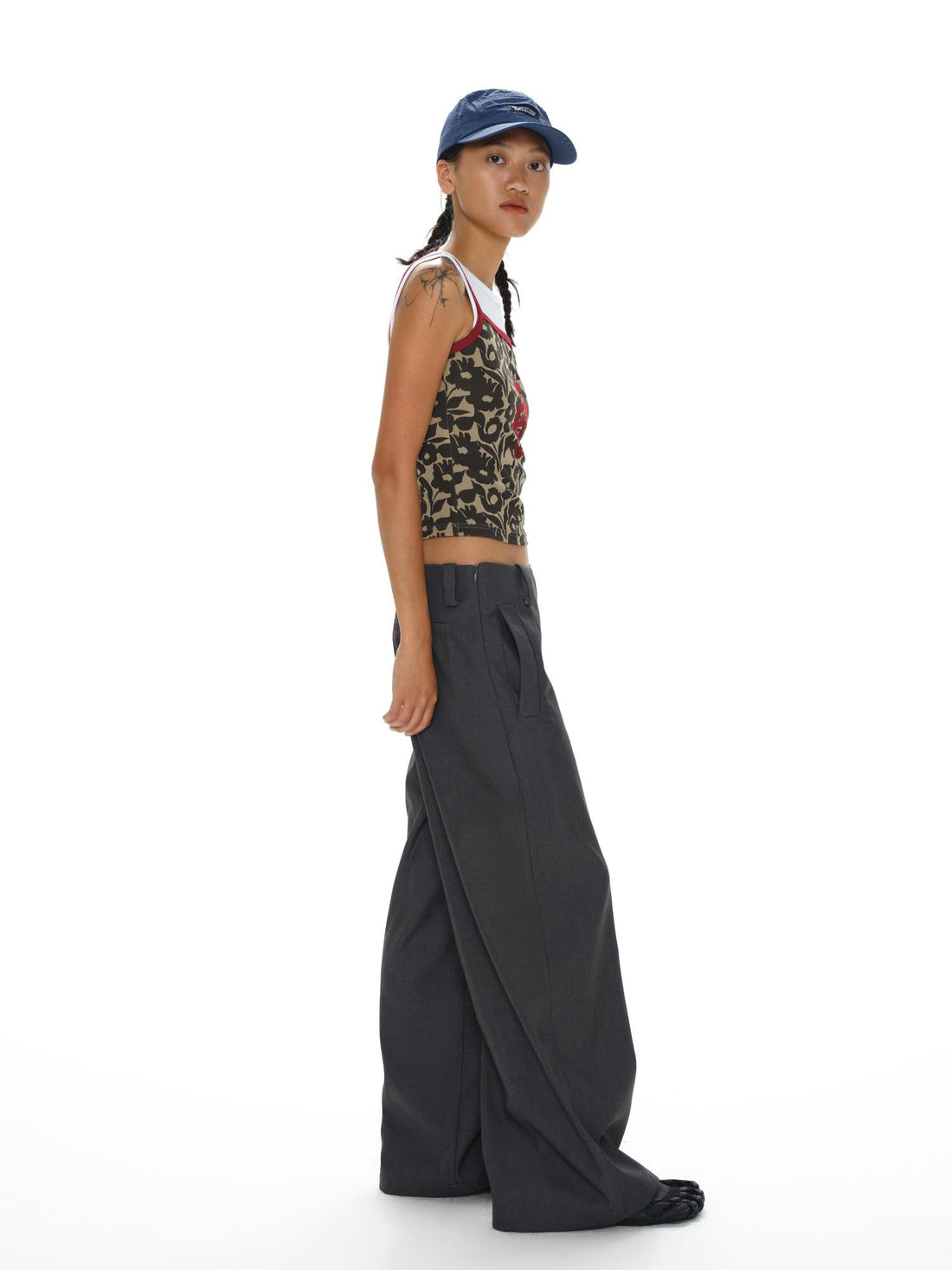 oinimi Flock Dragon Print Vintage Contrast Strap V-neck Top