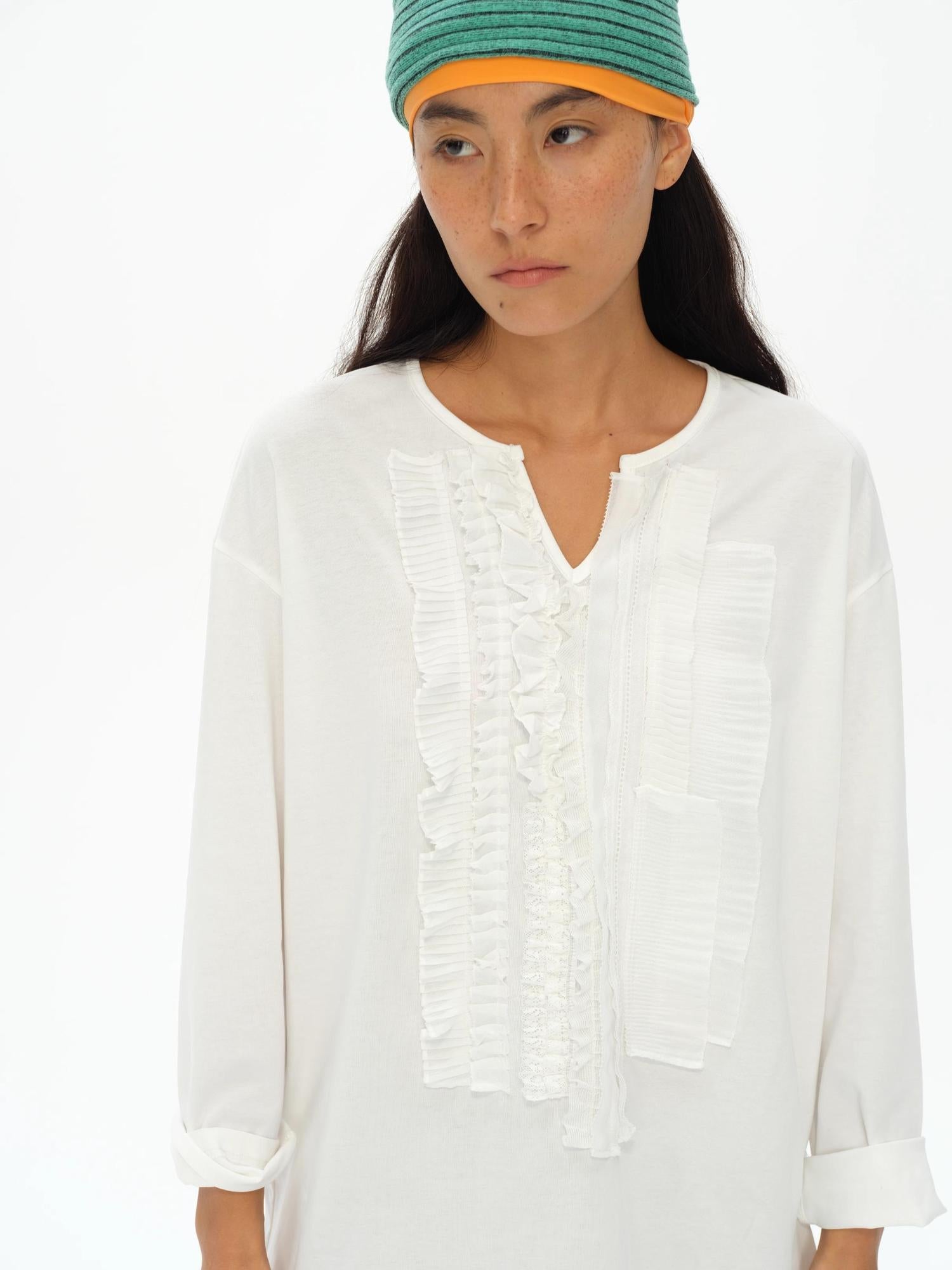 oinimi Frayed Lotus Lace Poet Tee French Pleat Long Sleeves