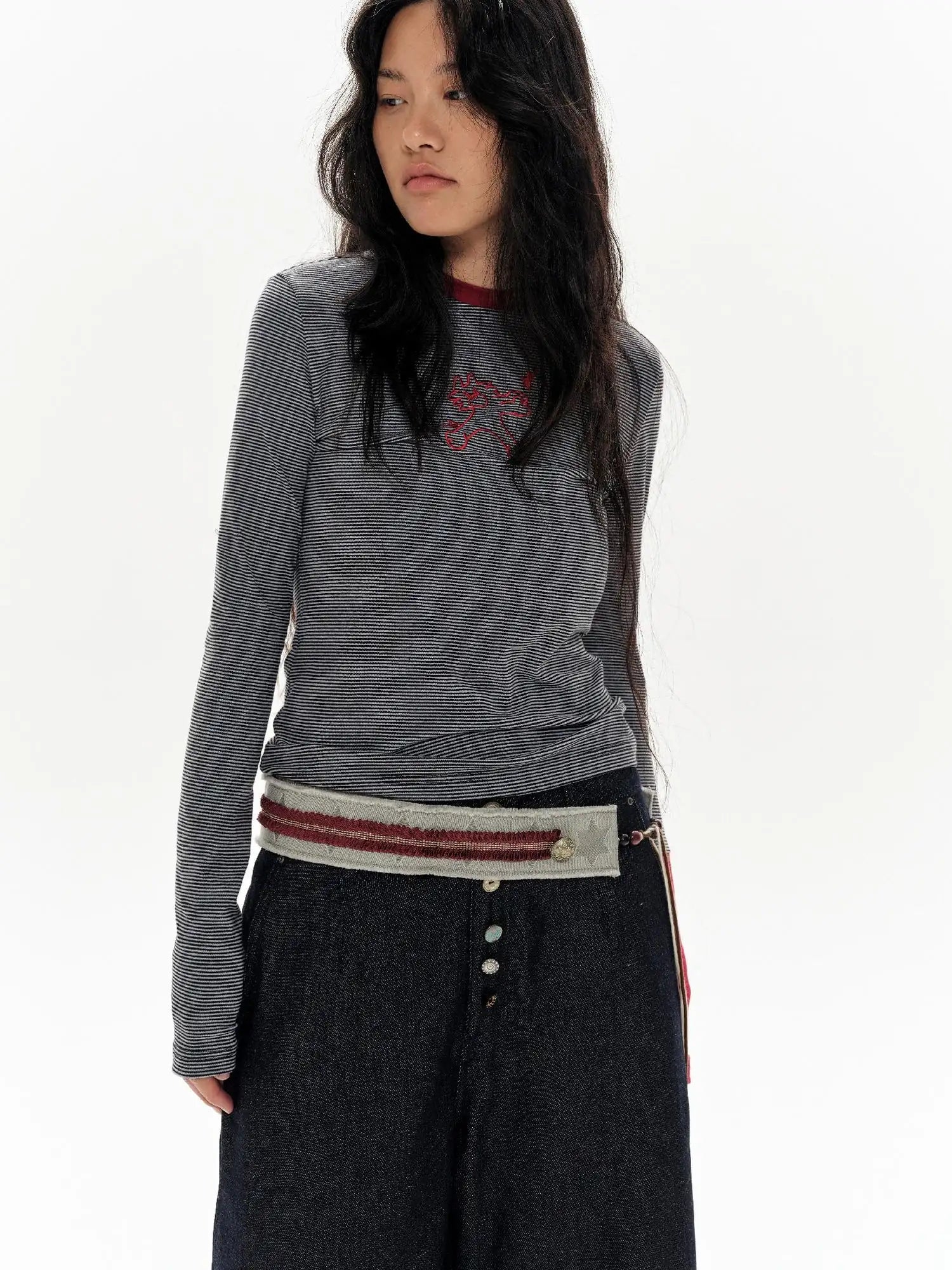 Gray Stripe Crewneck Tee With Tiger Embroidery