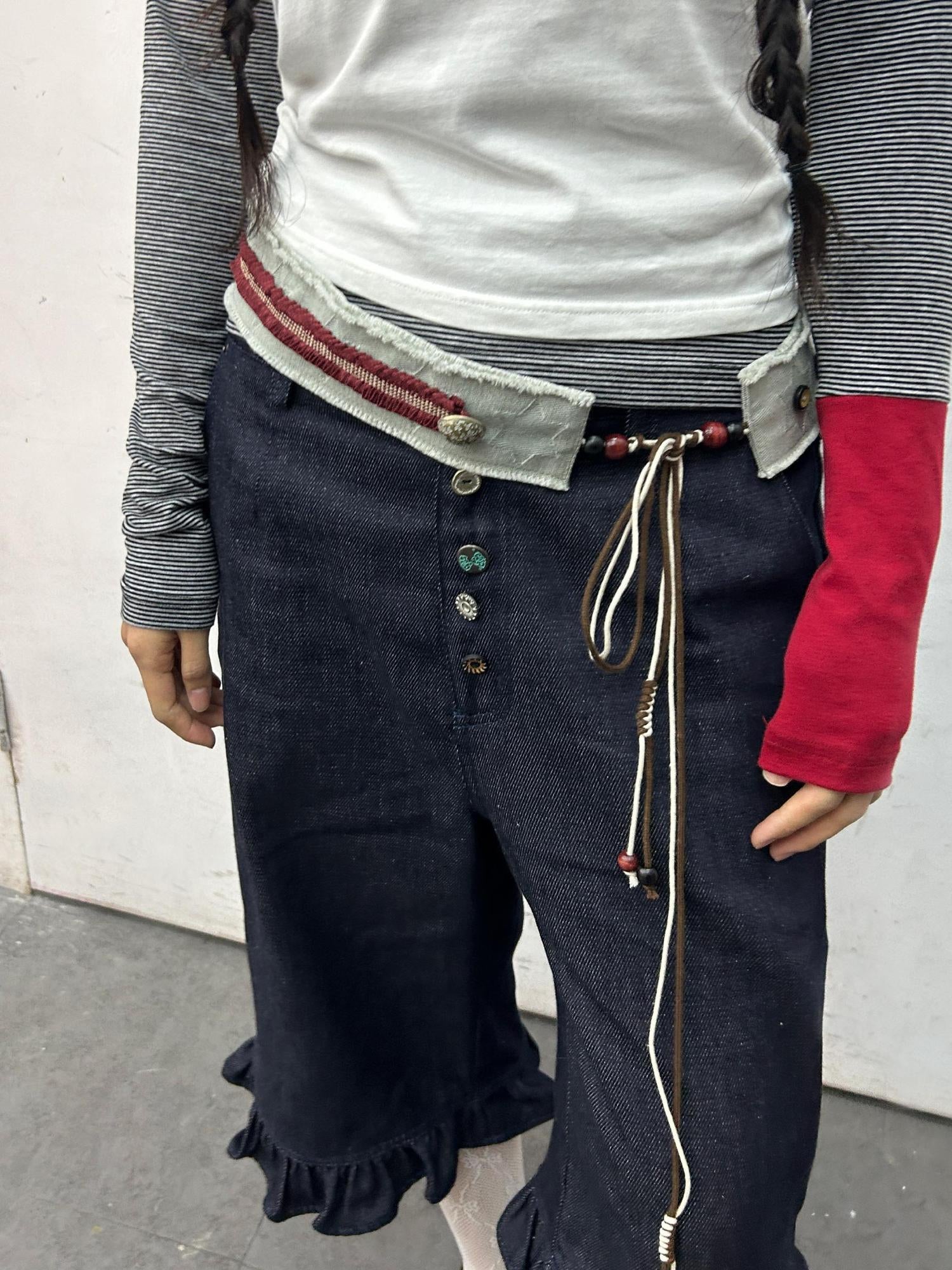 oinimi Green Star Contrast Belt With Lotus Buttons