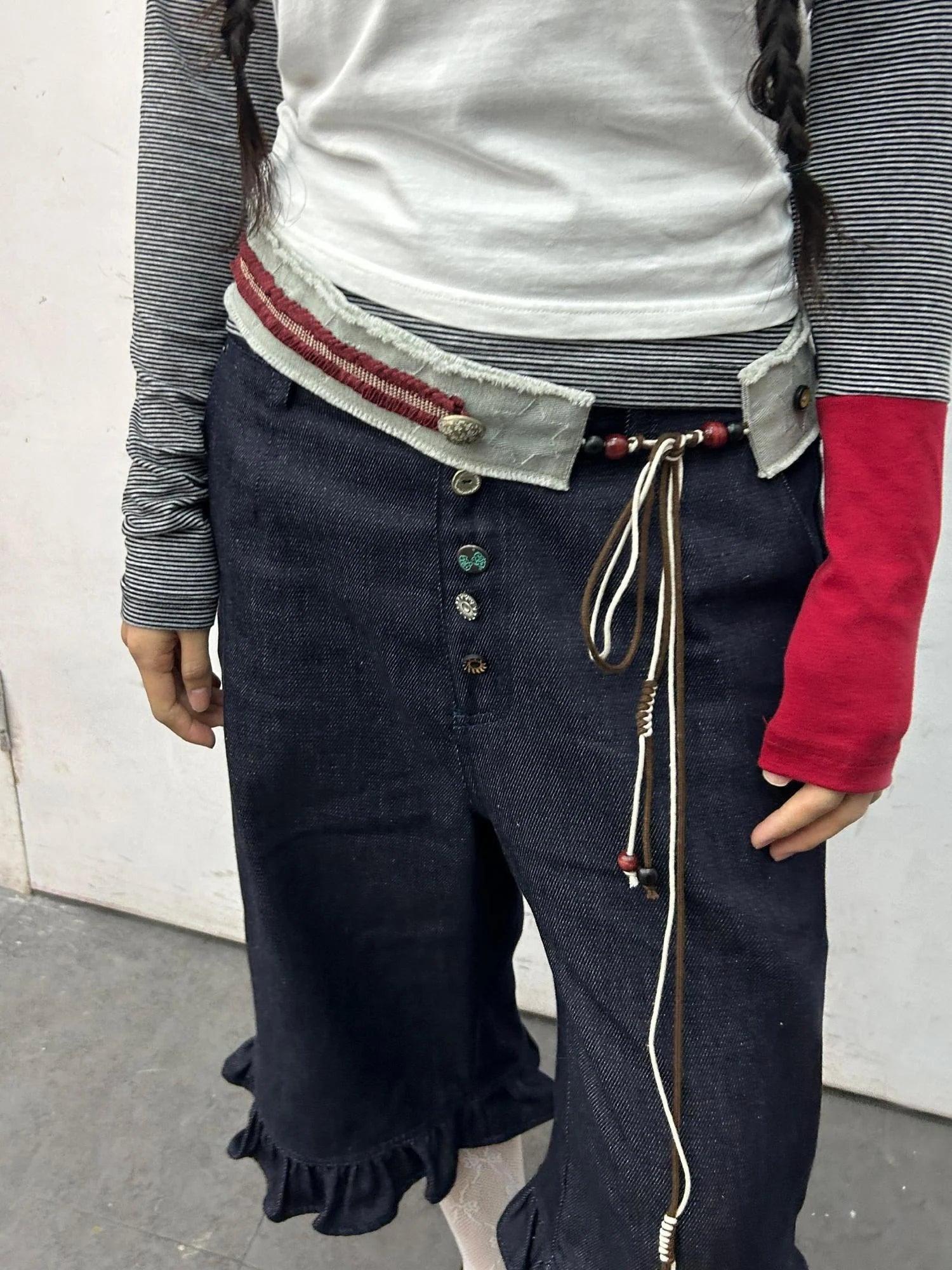 Green Star Contrast Belt With Lotus Buttons