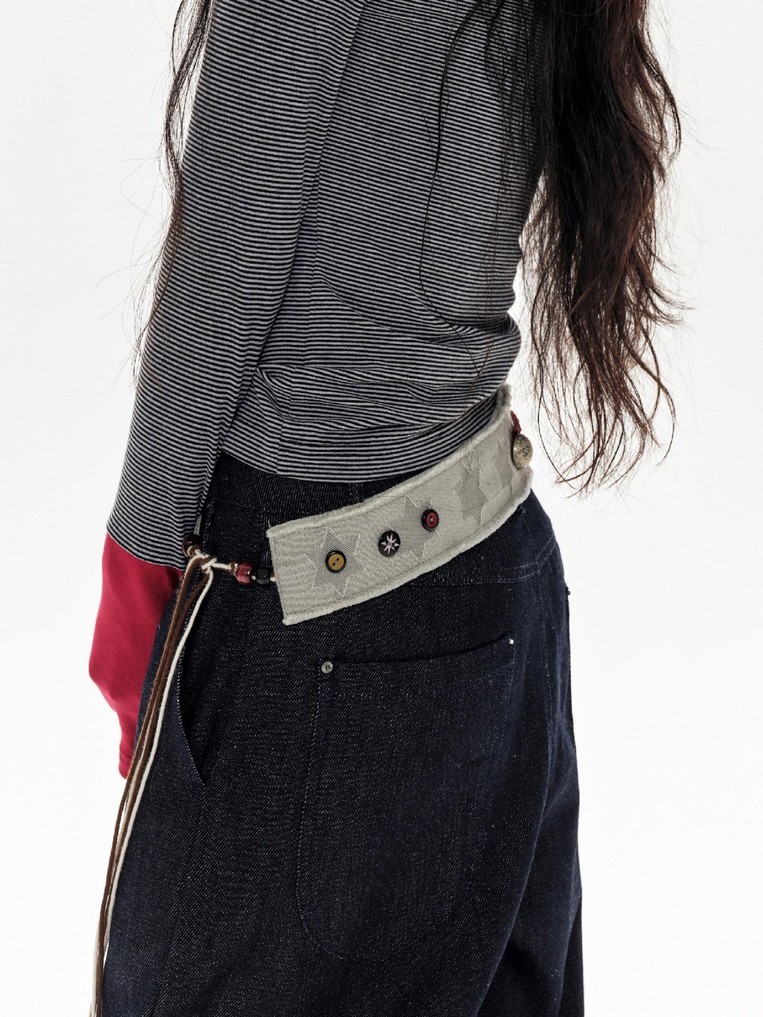 oinimi Green Star Contrast Belt With Lotus Buttons