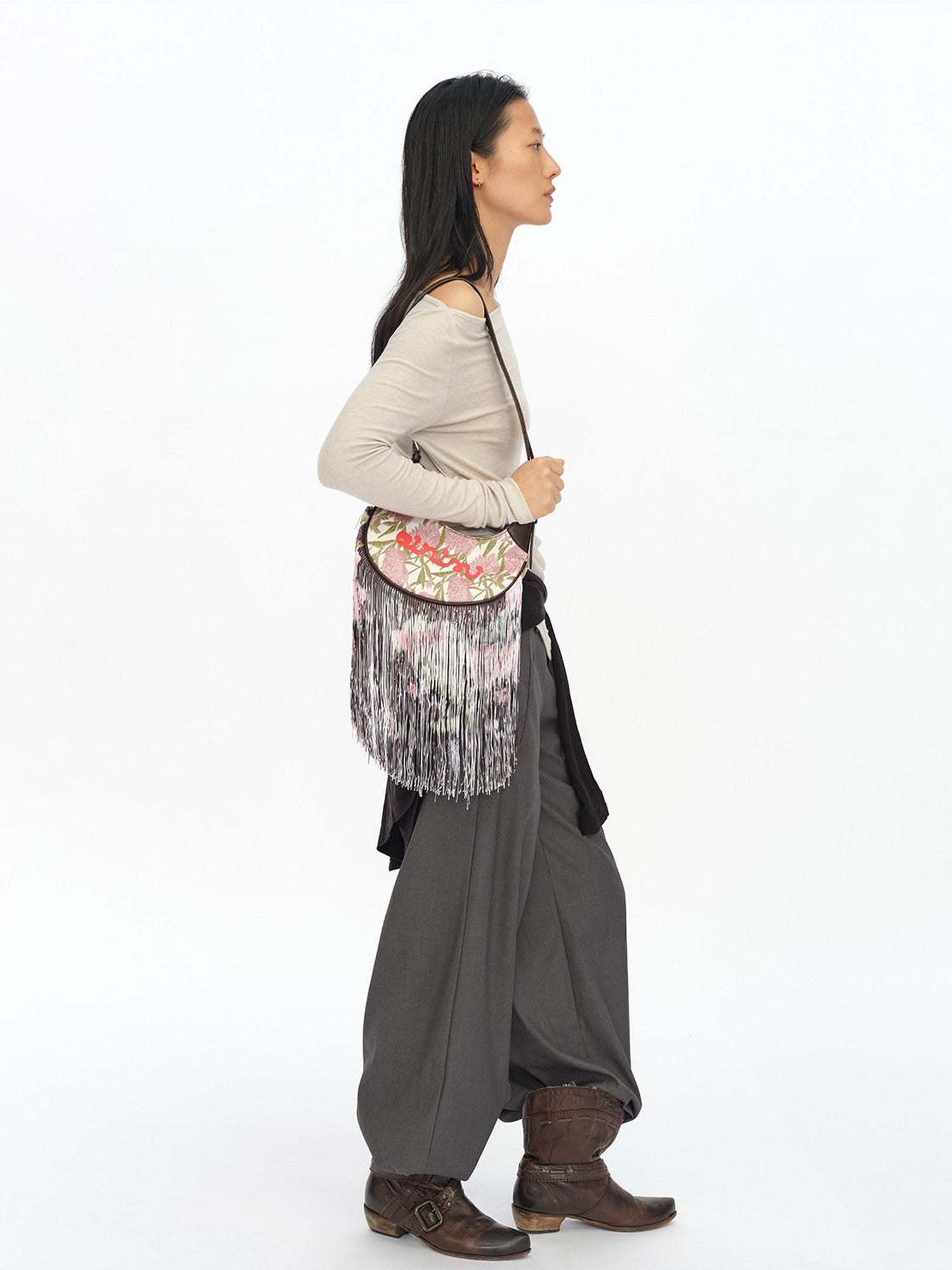 oinimi Jacquard Floral Waterfall Tassel Mini Saddle Bucket Women&